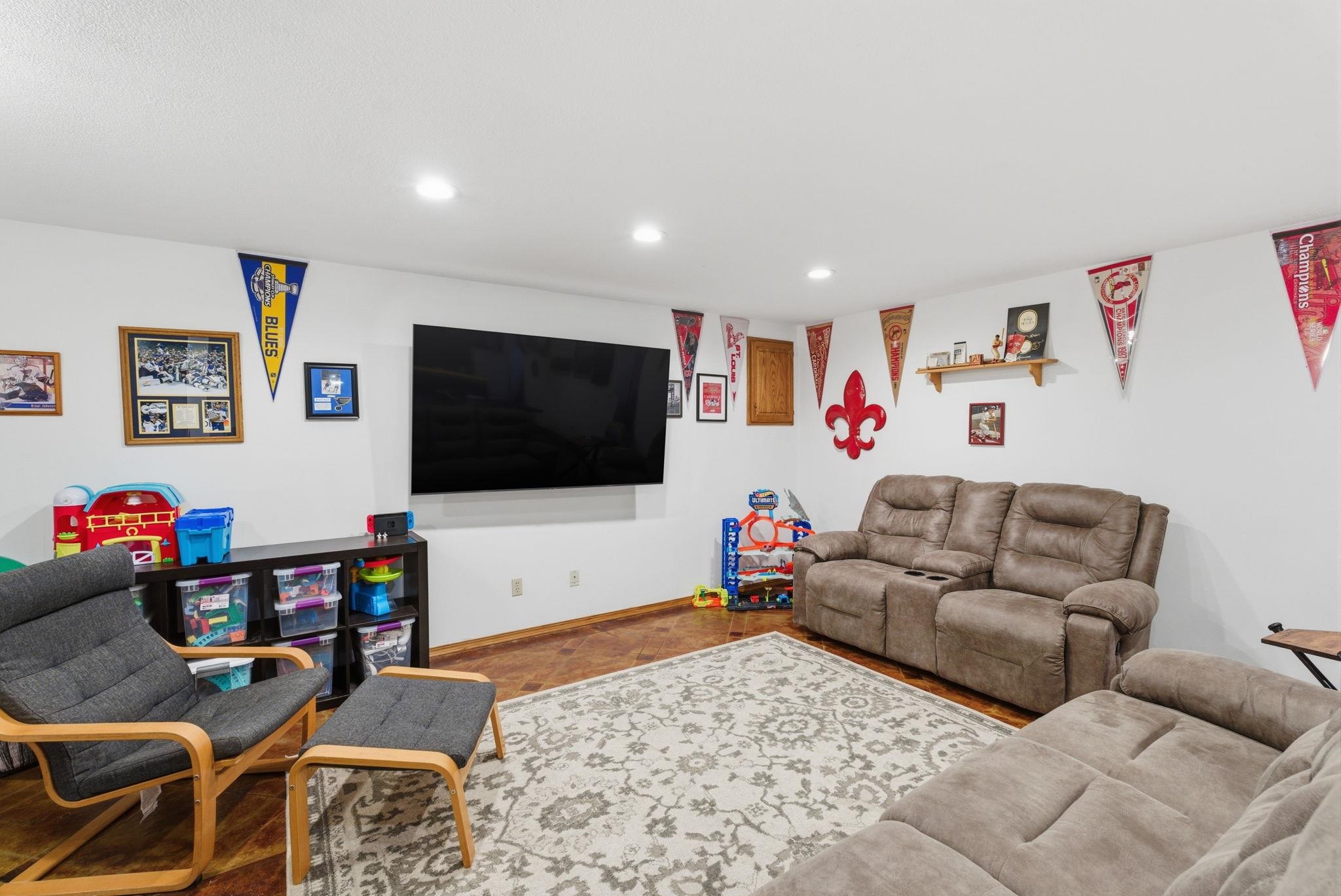 1007 N Pine Grove Street Wichita KS 67212