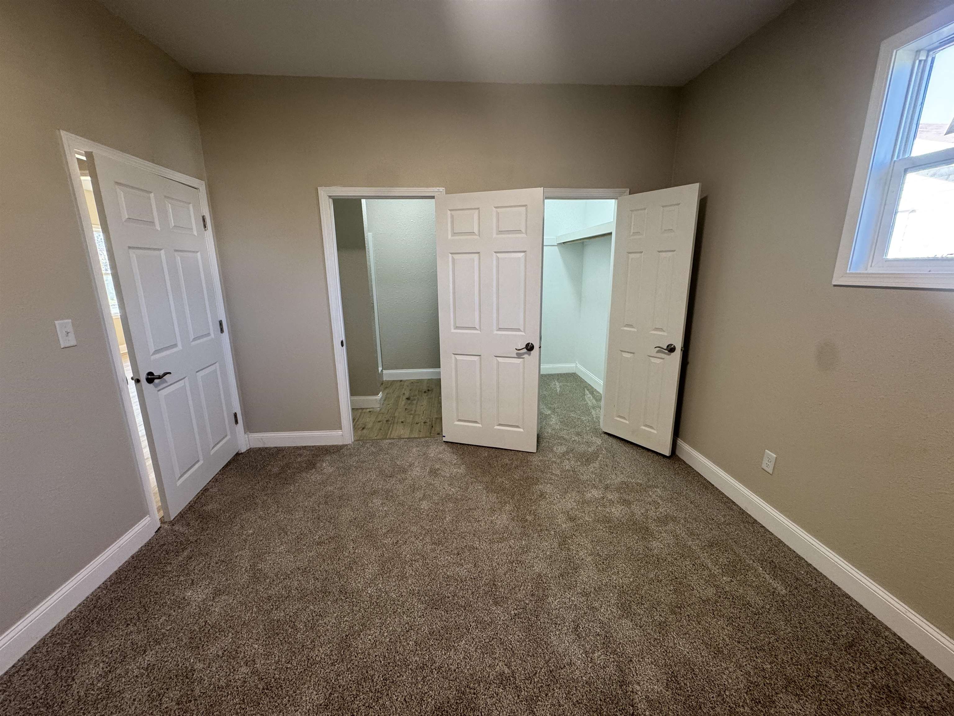 402 N Sycamore Eureka KS 67045