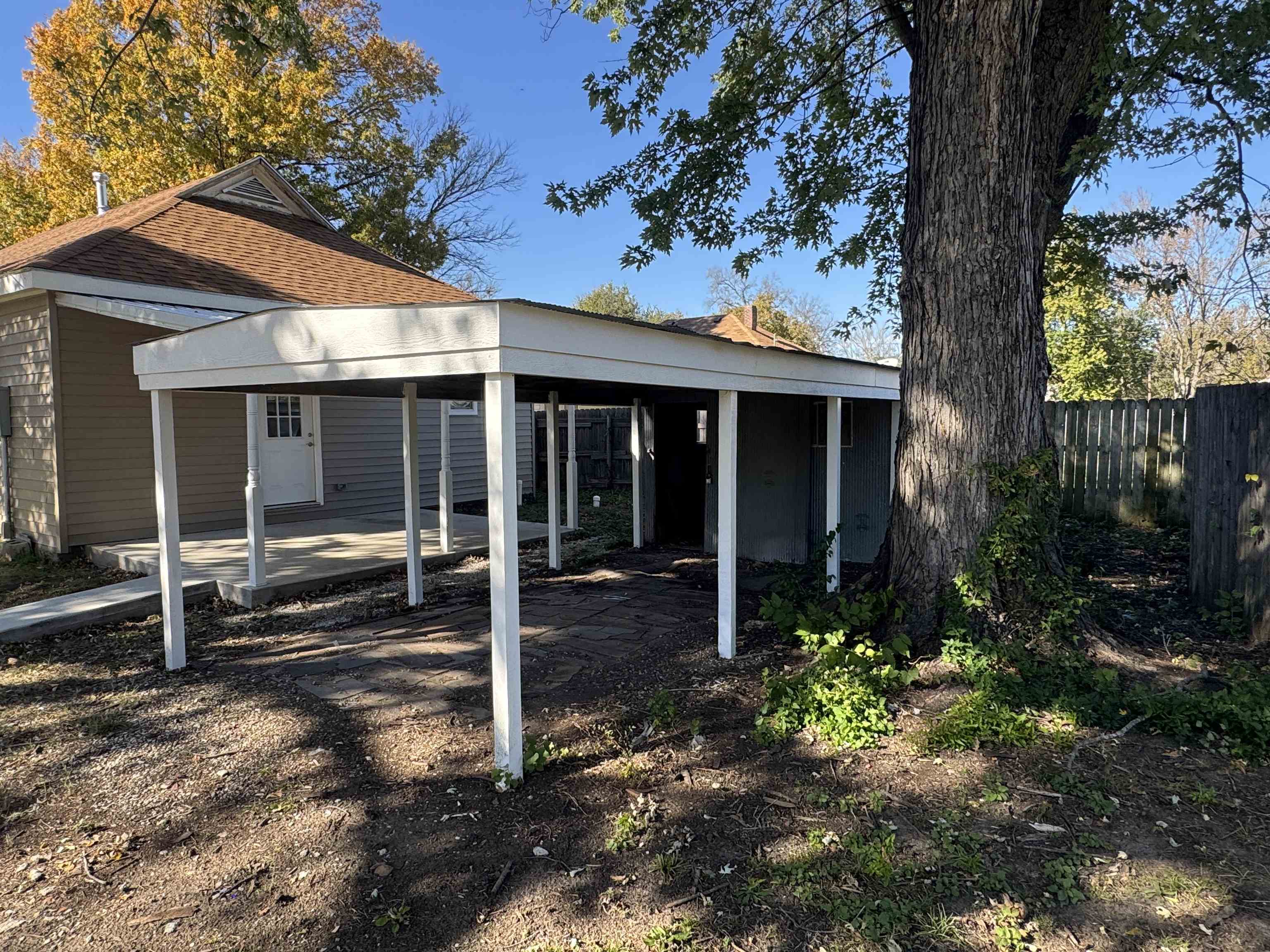 402 N Sycamore Eureka KS 67045