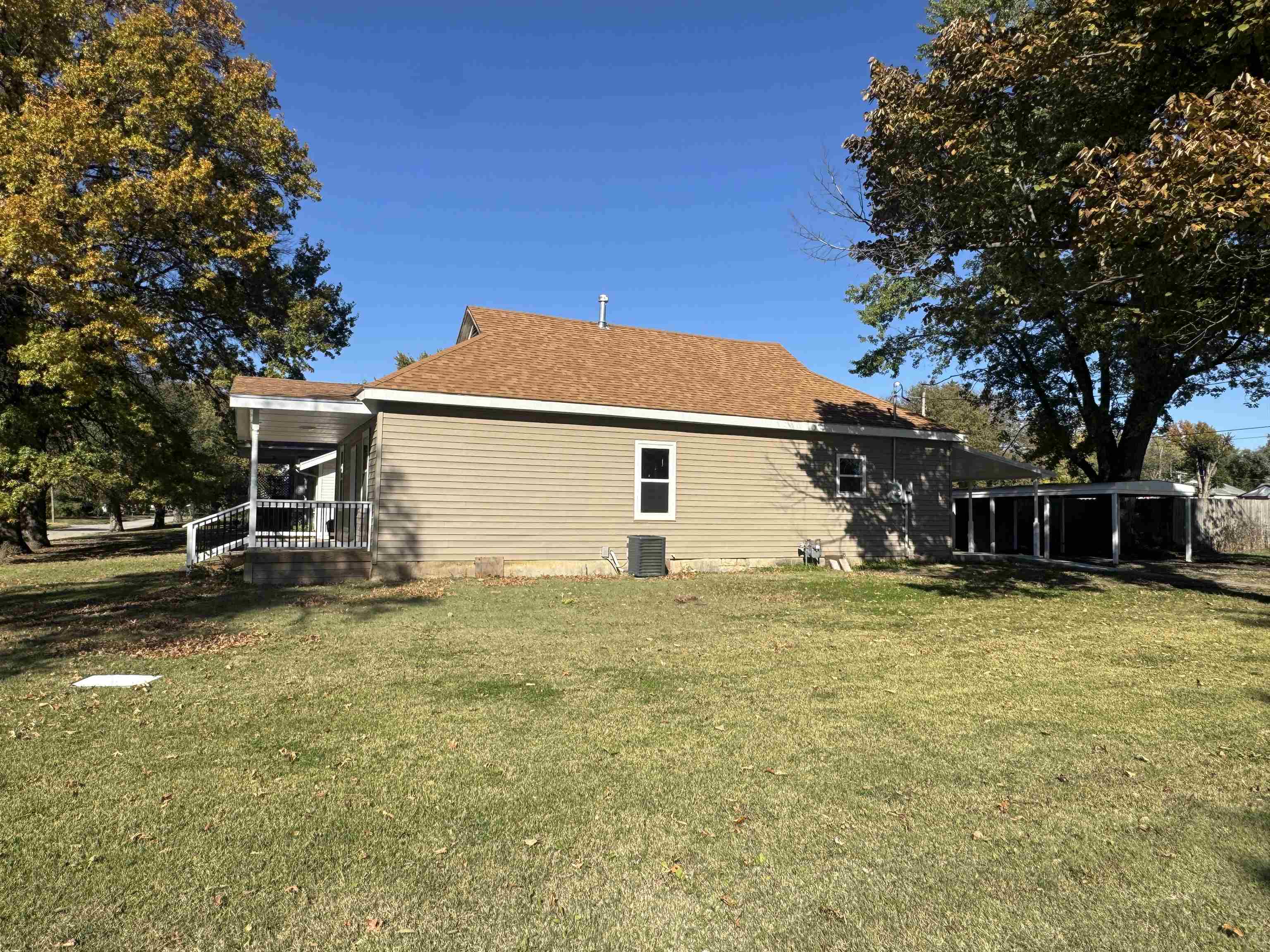 402 N Sycamore Eureka KS 67045