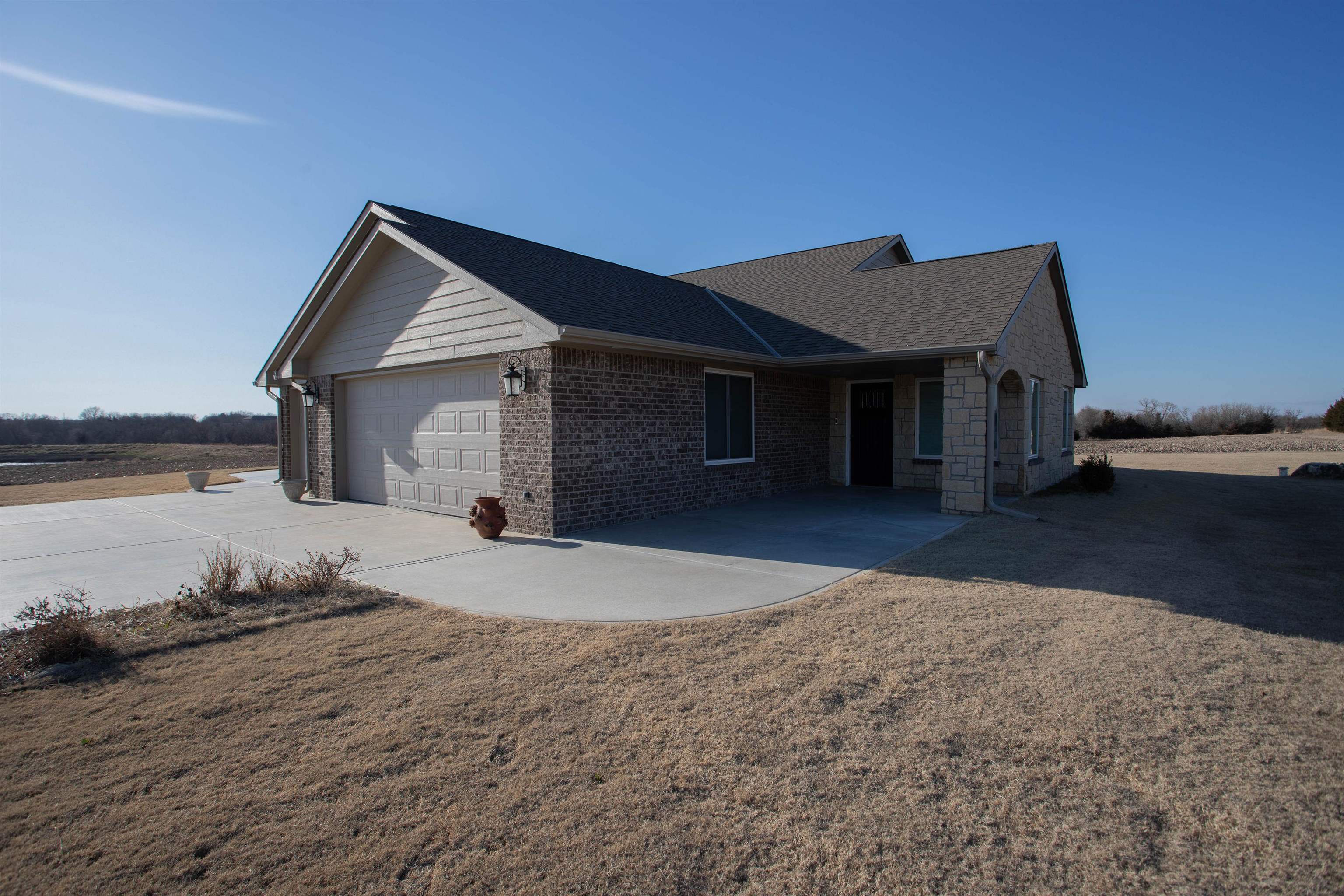 13181 75th Road Winfield KS 67156