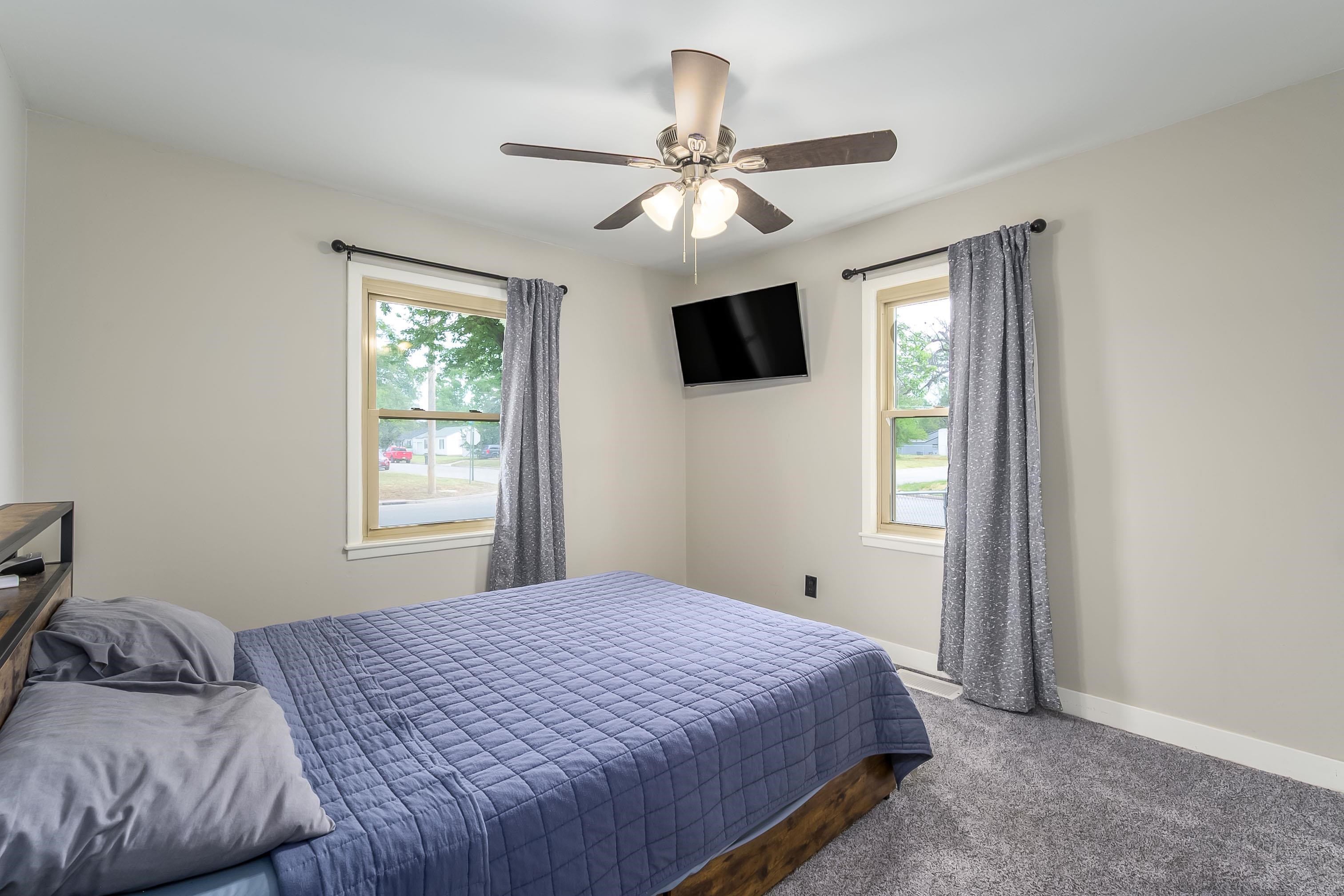 1227 W 19th Avenue Hutchinson KS 67502-3511