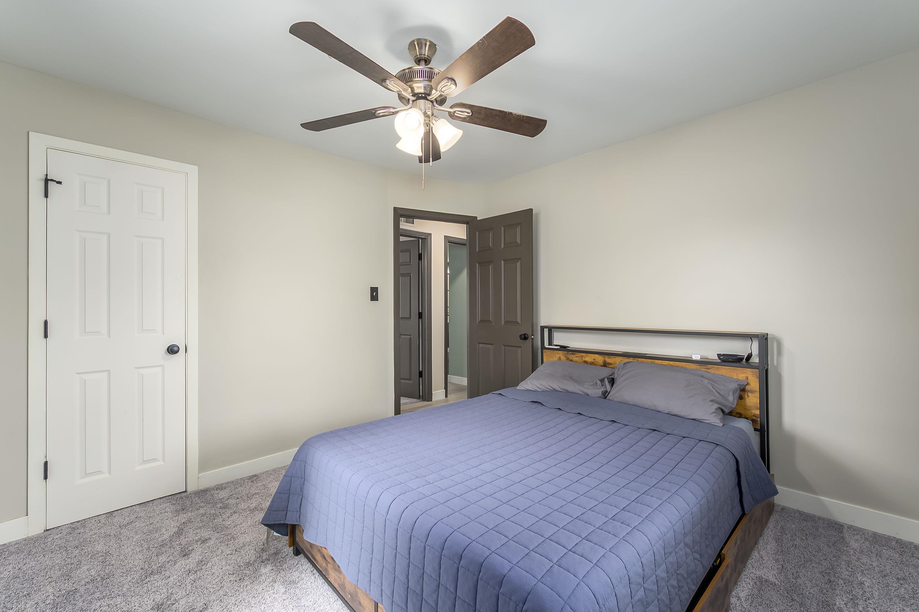 1227 W 19th Avenue Hutchinson KS 67502-3511