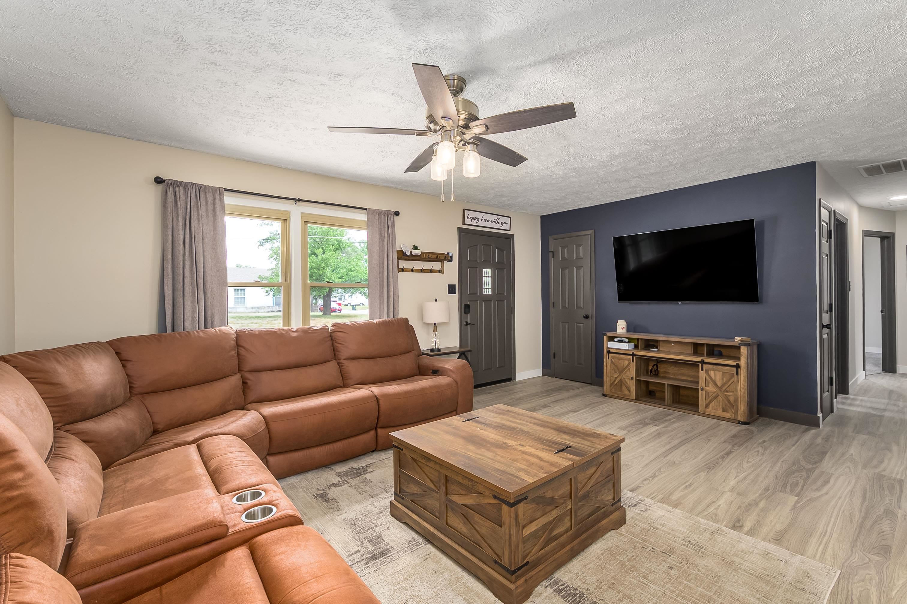 1227 W 19th Avenue Hutchinson KS 67502-3511