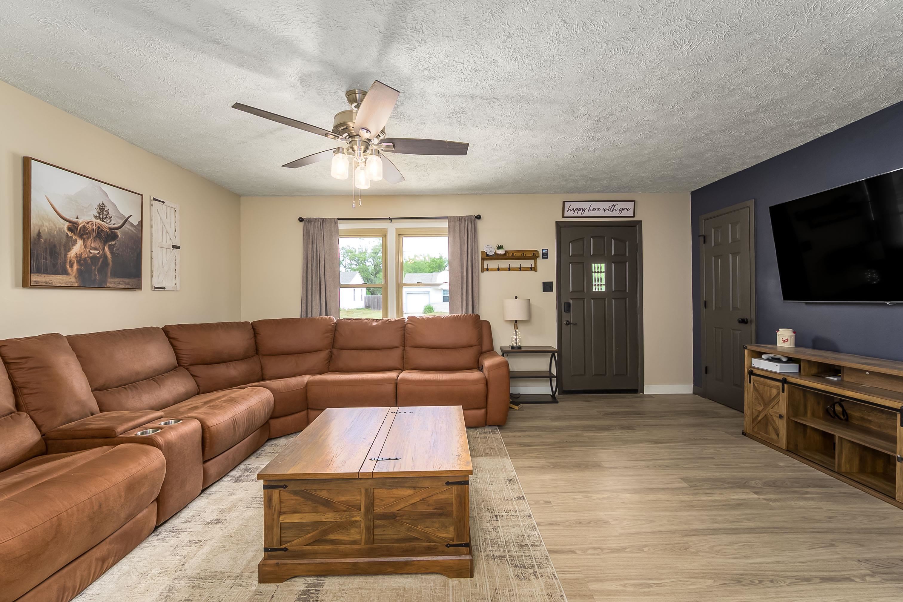 1227 W 19th Avenue Hutchinson KS 67502-3511