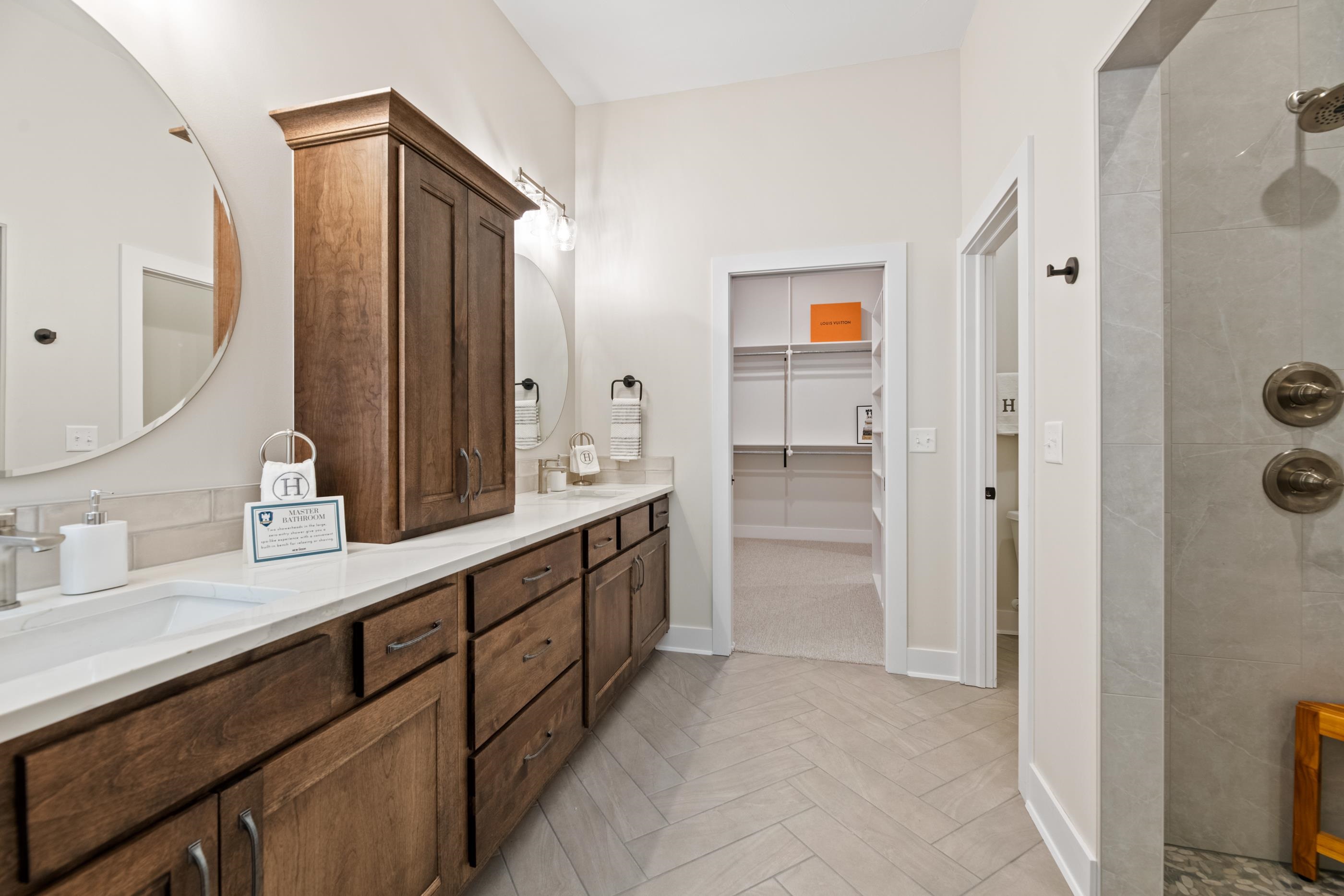 810 N Thornton Court Wichita KS 67235