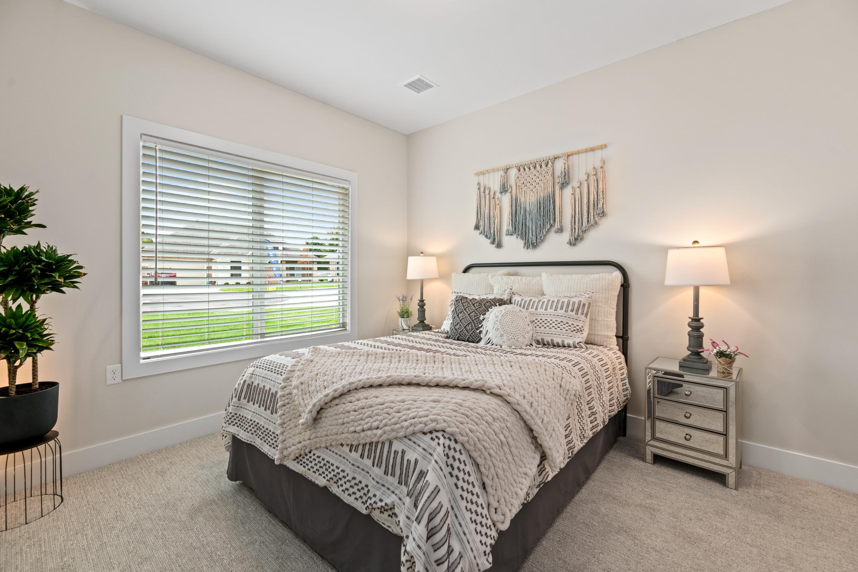 810 N Thornton Court Wichita KS 67235