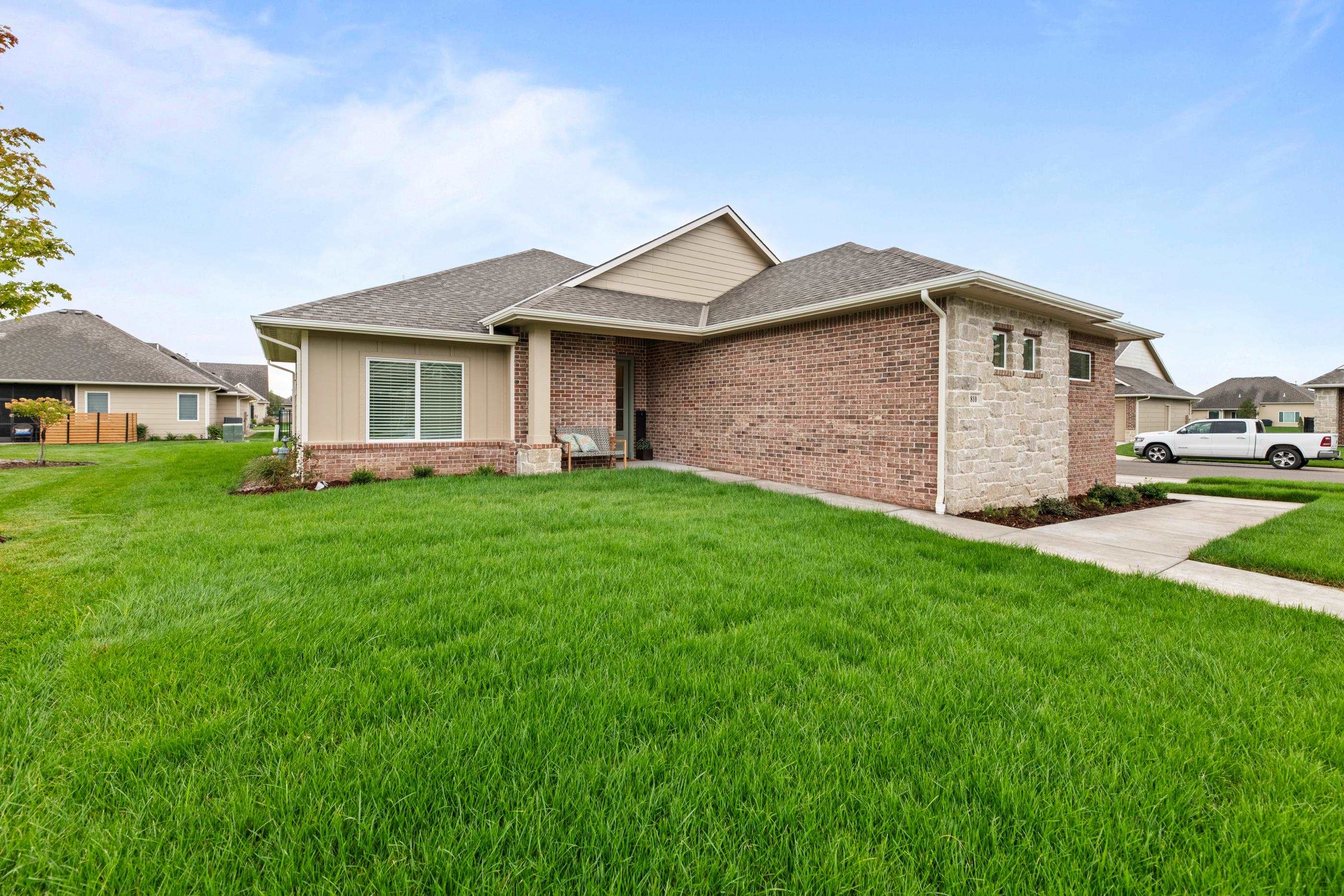 810 N Thornton Court Wichita KS 67235
