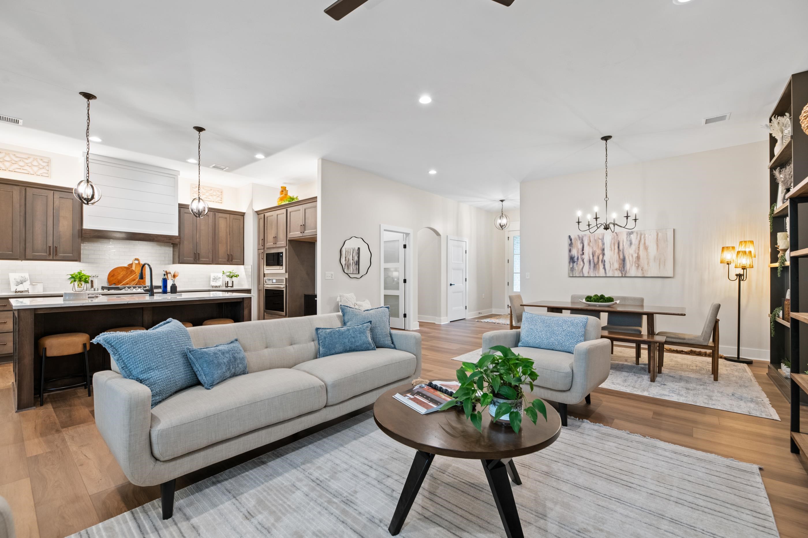 810 N Thornton Court Wichita KS 67235