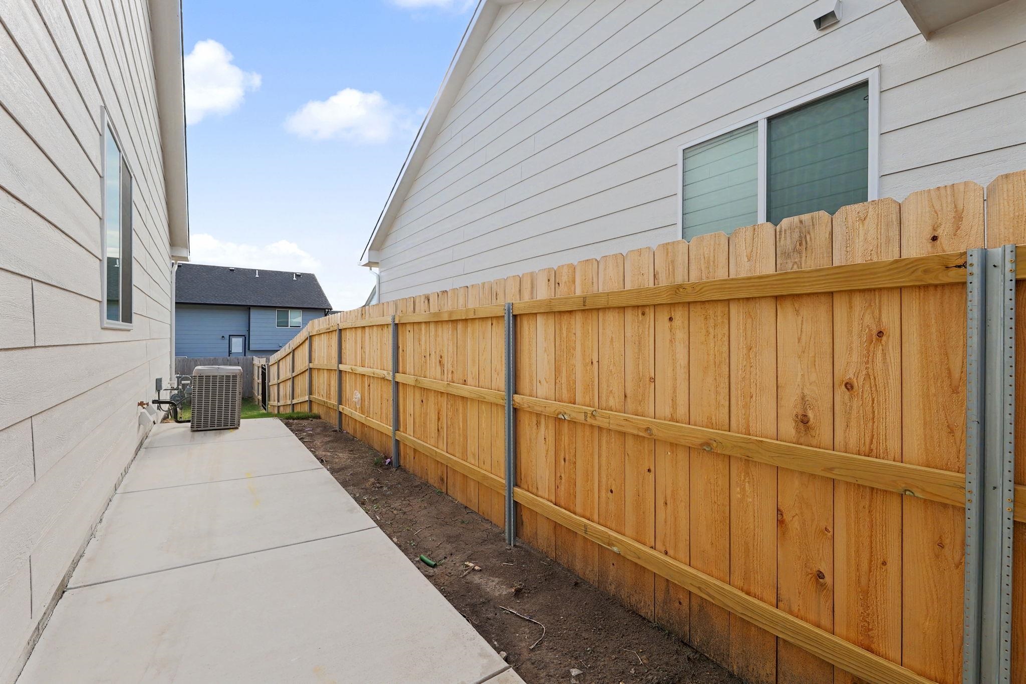 9285 E Fox Pointe Bel Aire KS 67226