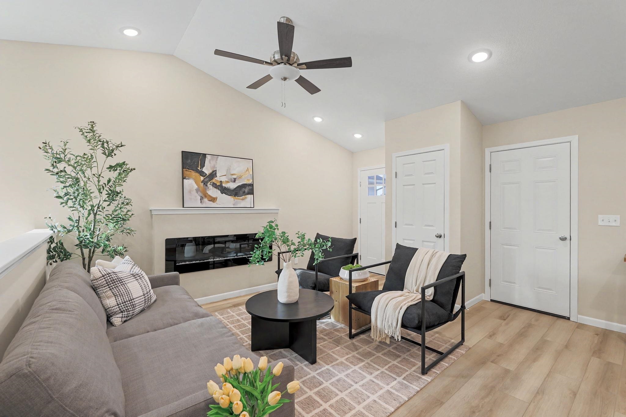 9285 E Fox Pointe Bel Aire KS 67226
