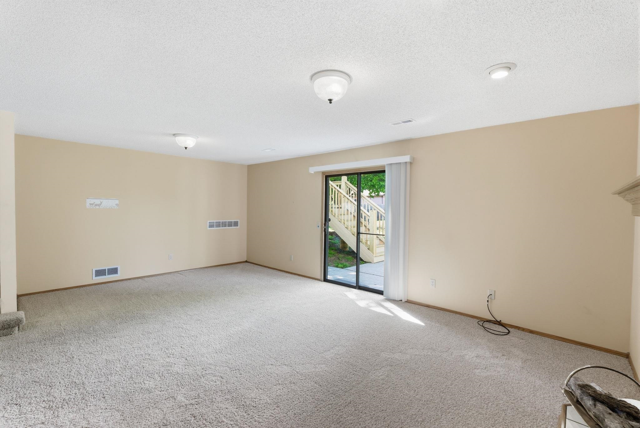 4554 N Eagle Lake Drive Bel Aire KS 67220