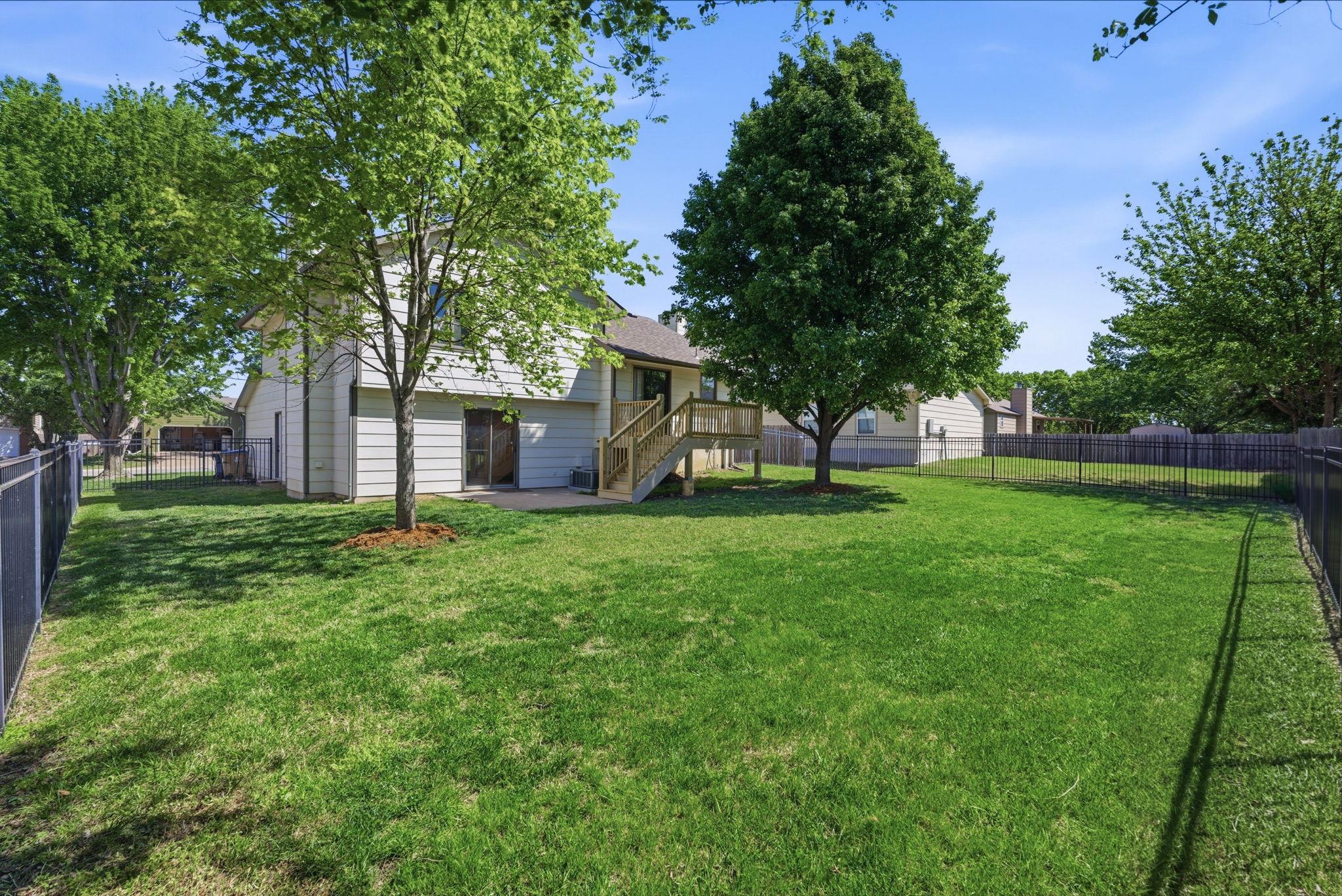 4554 N Eagle Lake Drive Bel Aire KS 67220