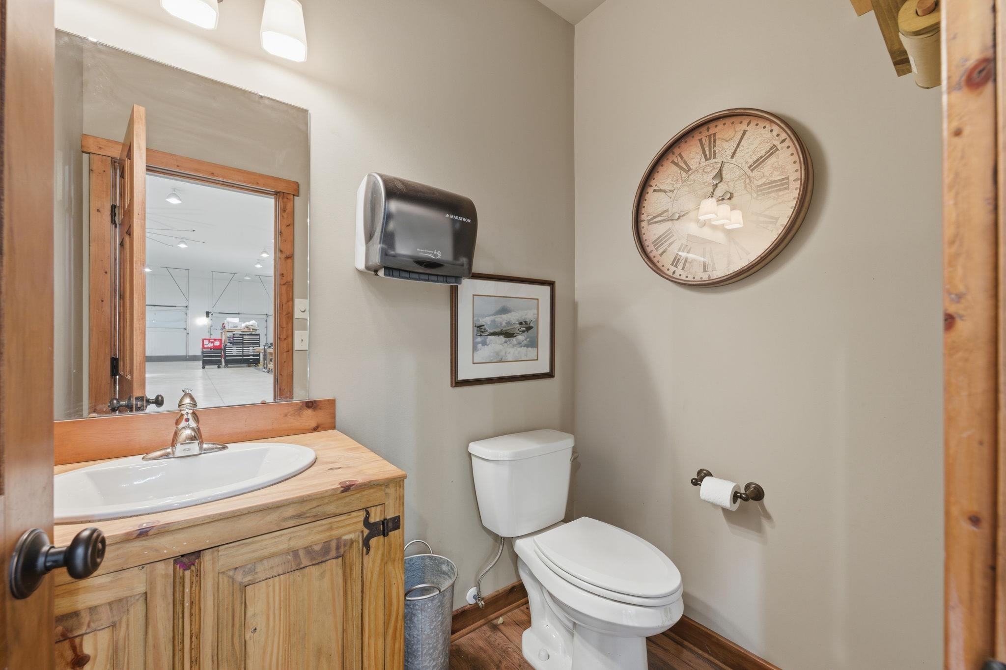 1640 S Lloyd Stearman Drive Benton KS 67017