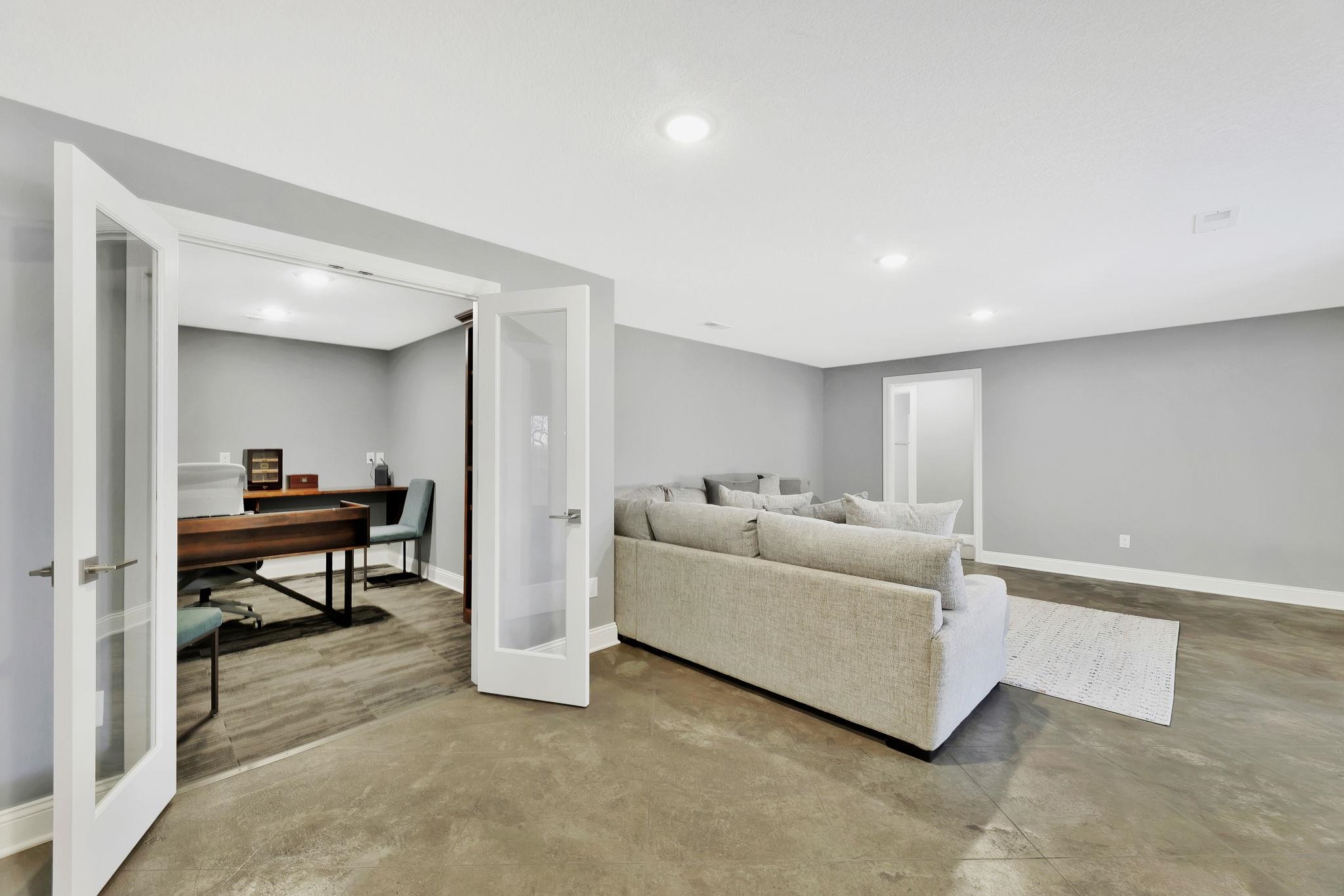 5009 N Saker Street Wichita KS 67219