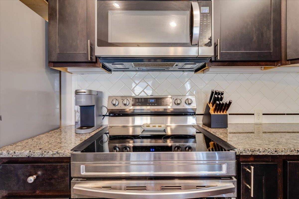 2717 S Westgate Wichita KS 67215