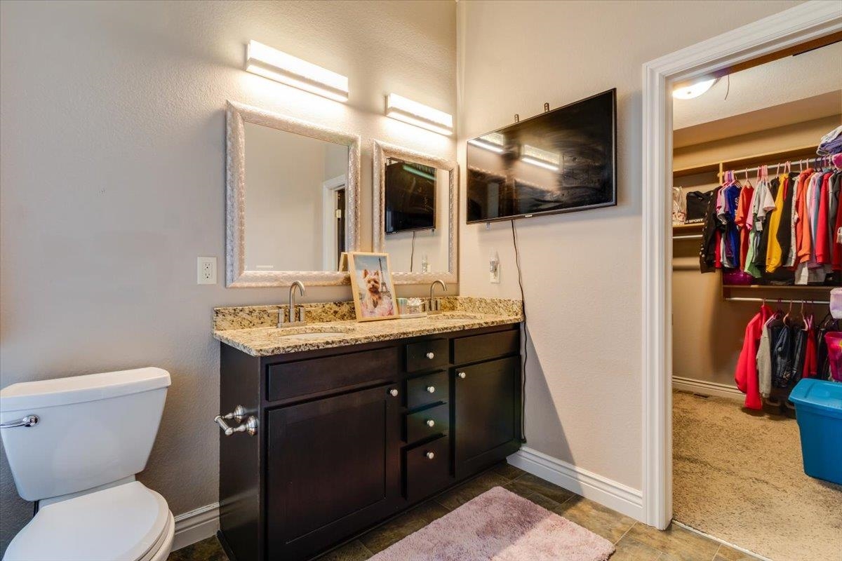 2717 S Westgate Wichita KS 67215