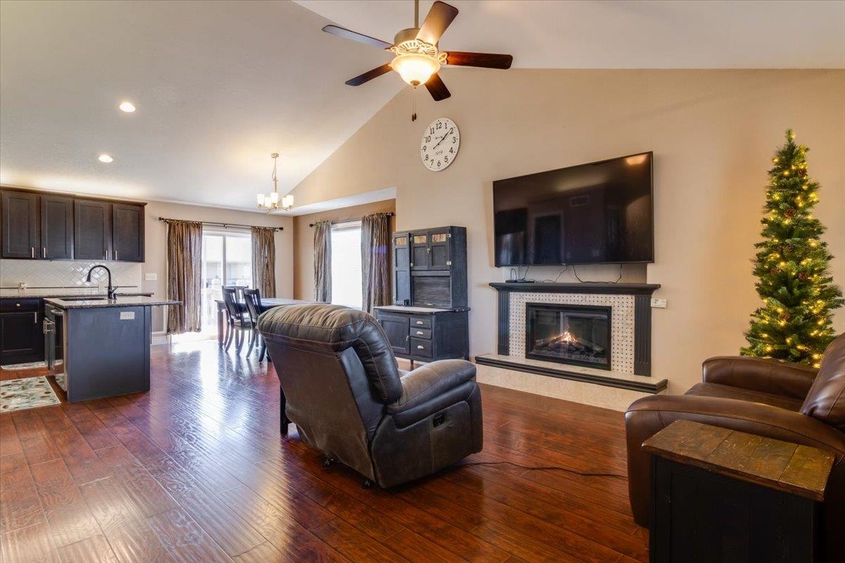 2717 S Westgate Wichita KS 67215