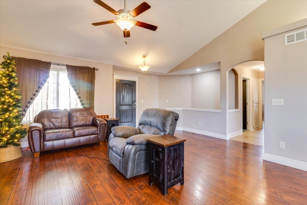 2717 S Westgate Wichita KS 67215