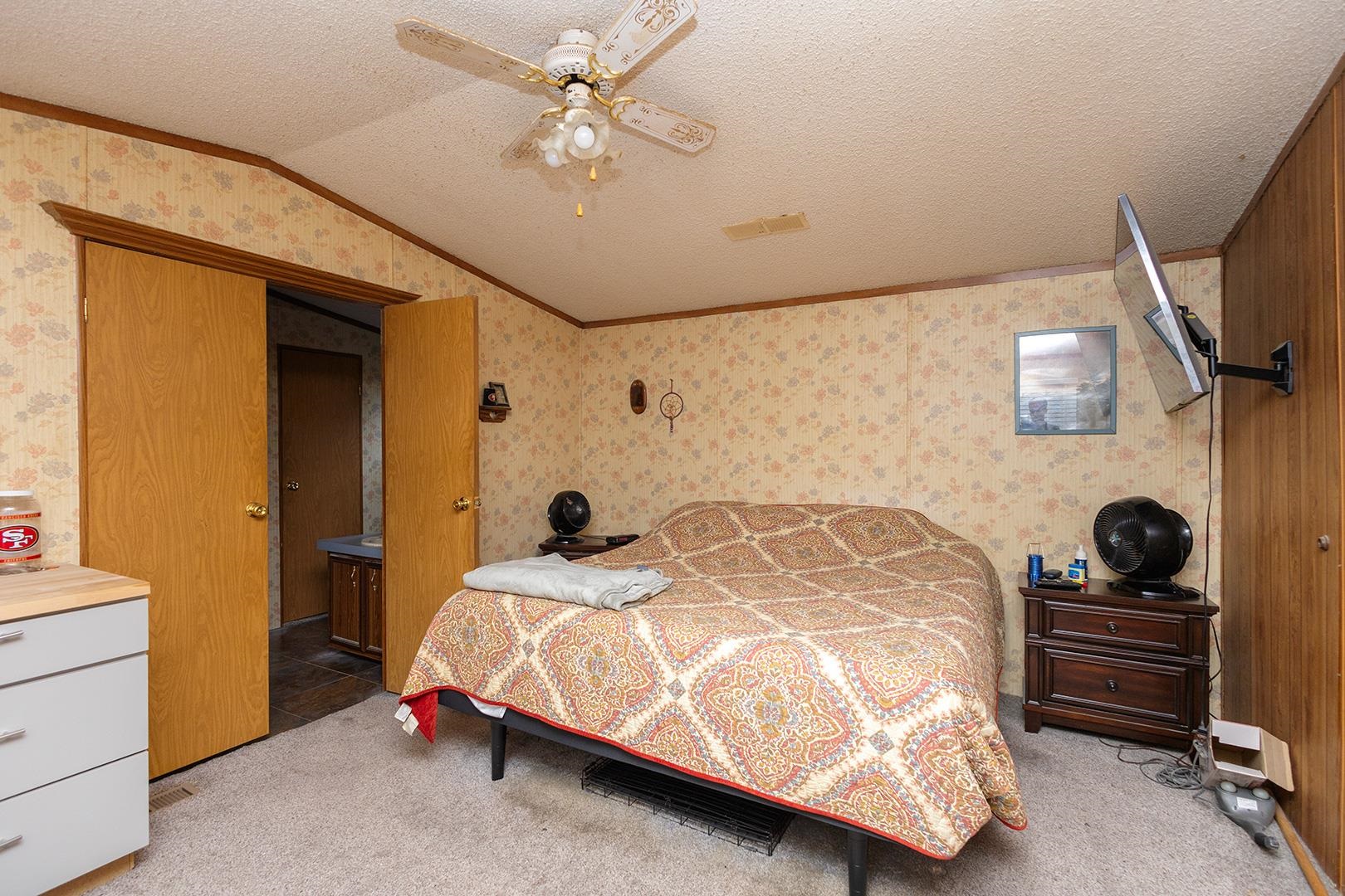 1633 S Vine Street Wichita KS 67213