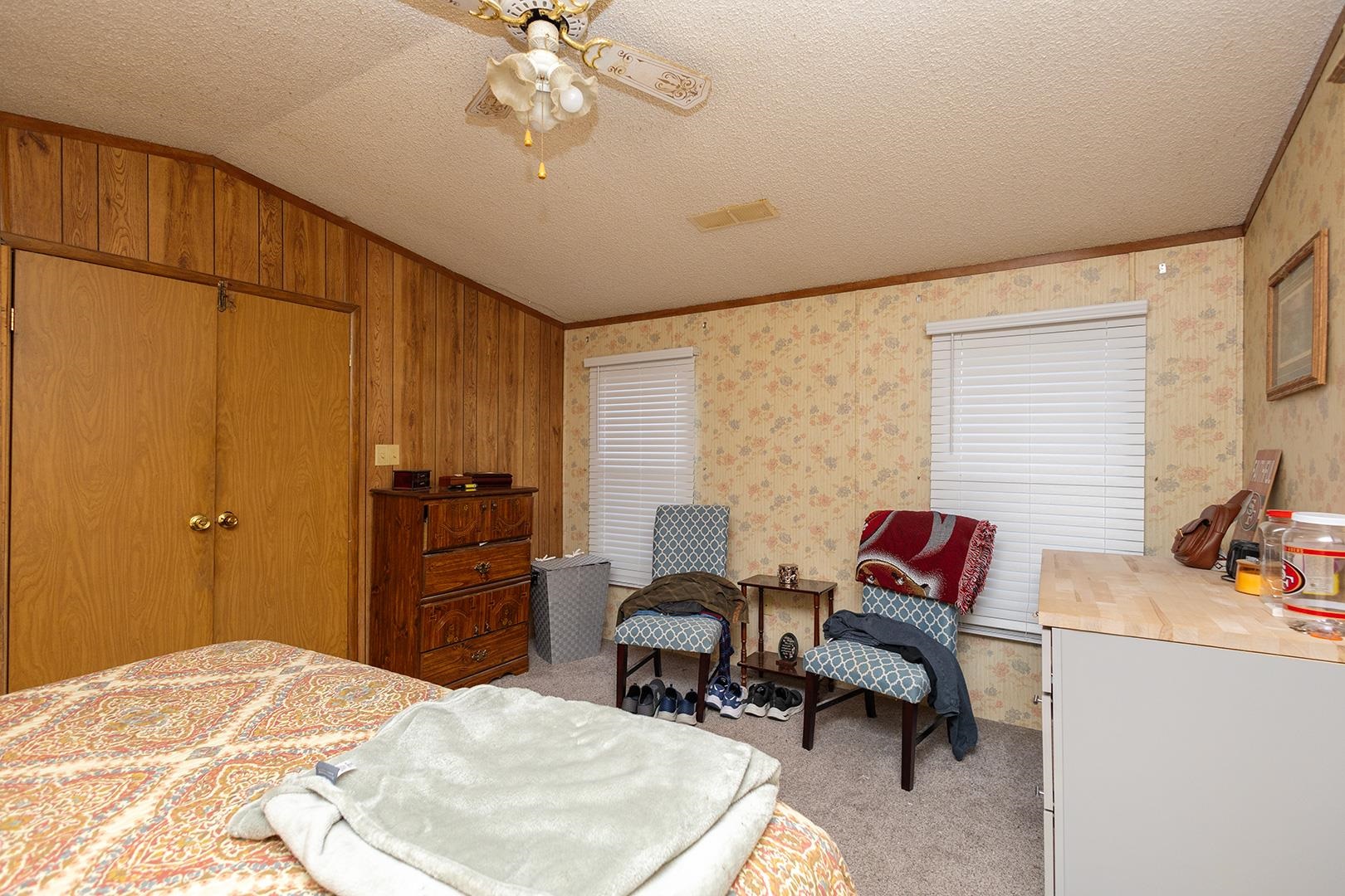1633 S Vine Street Wichita KS 67213