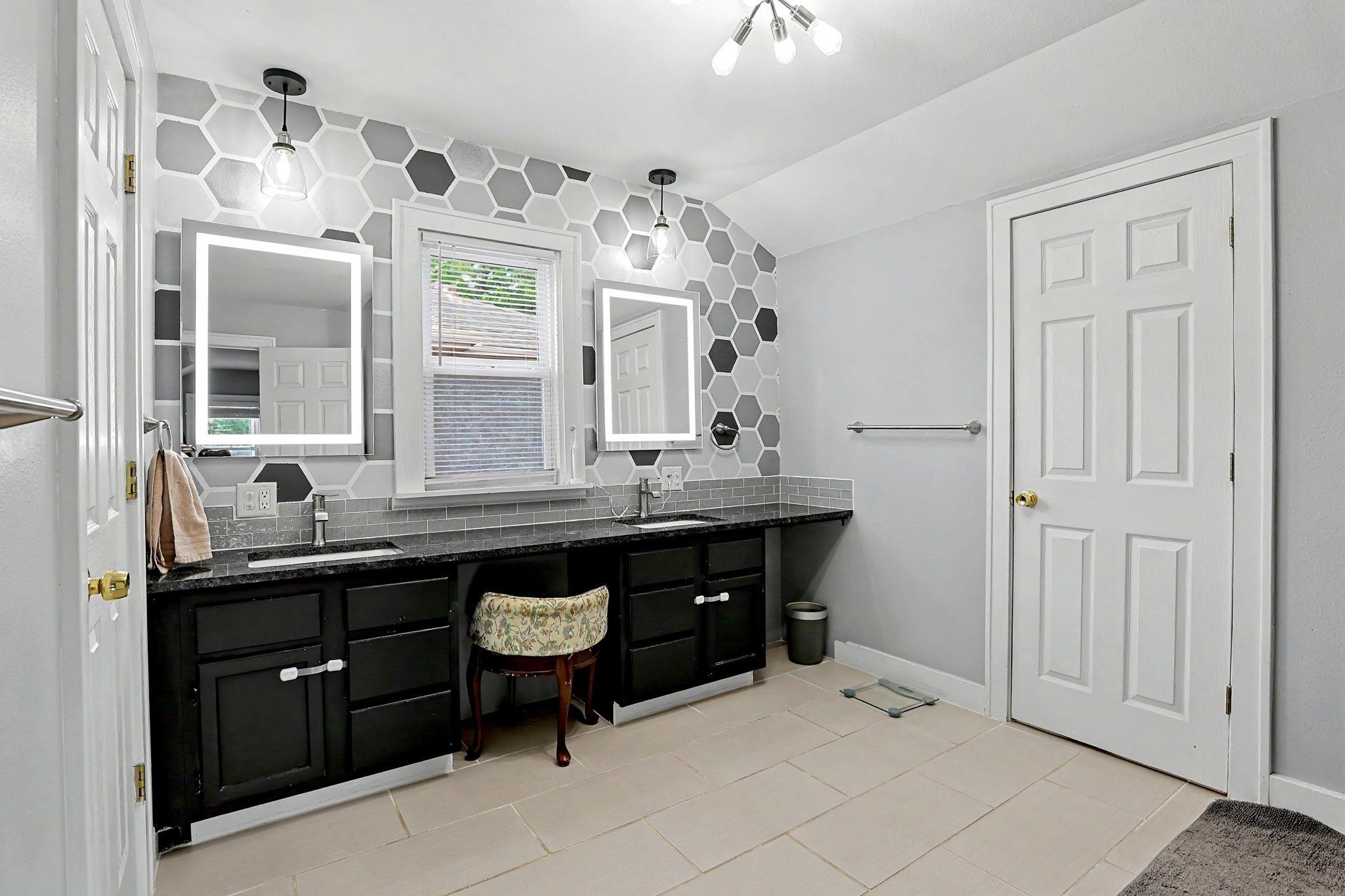 448 S Belmont Street Wichita KS 67218