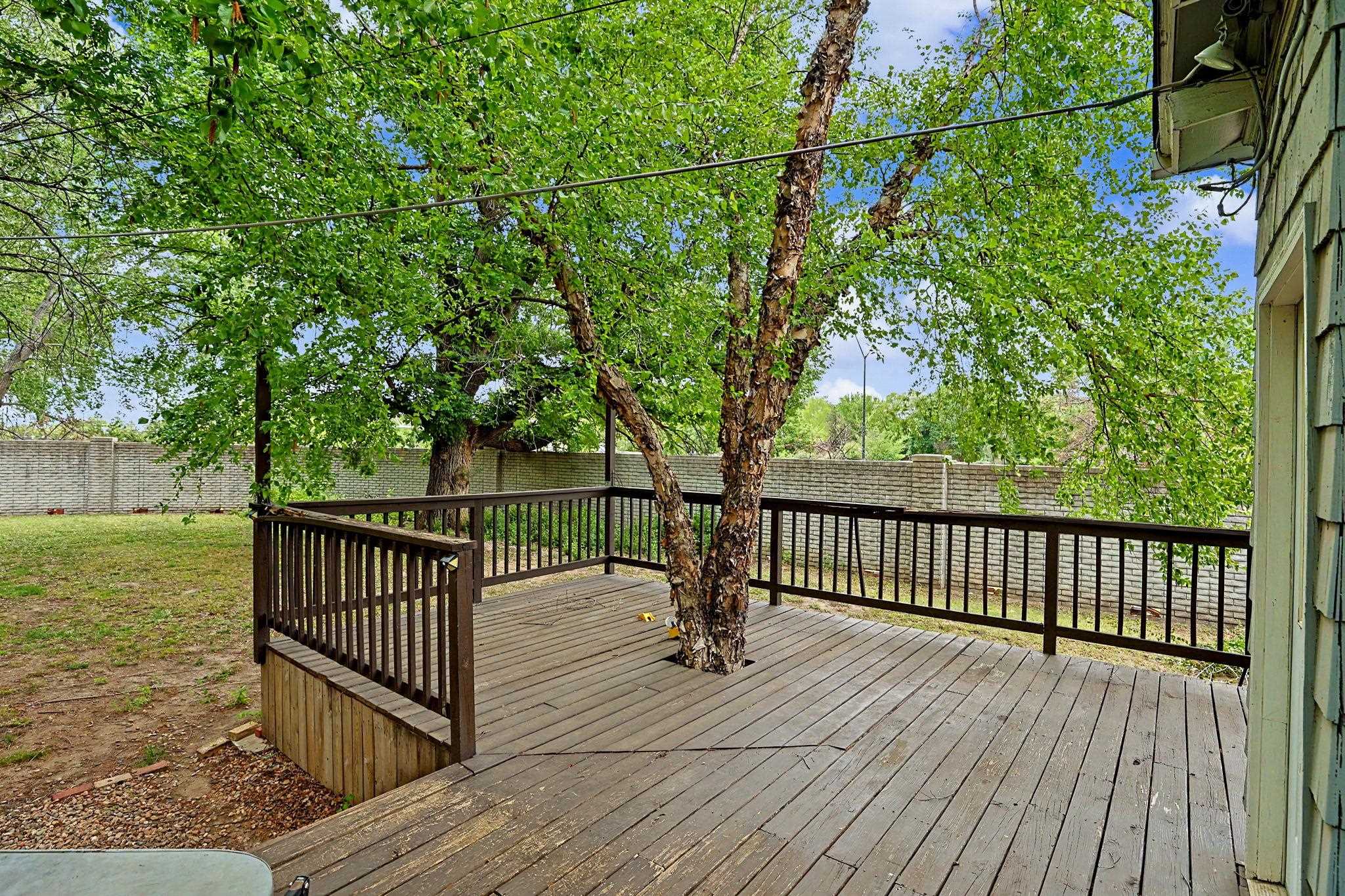 448 S Belmont Street Wichita KS 67218
