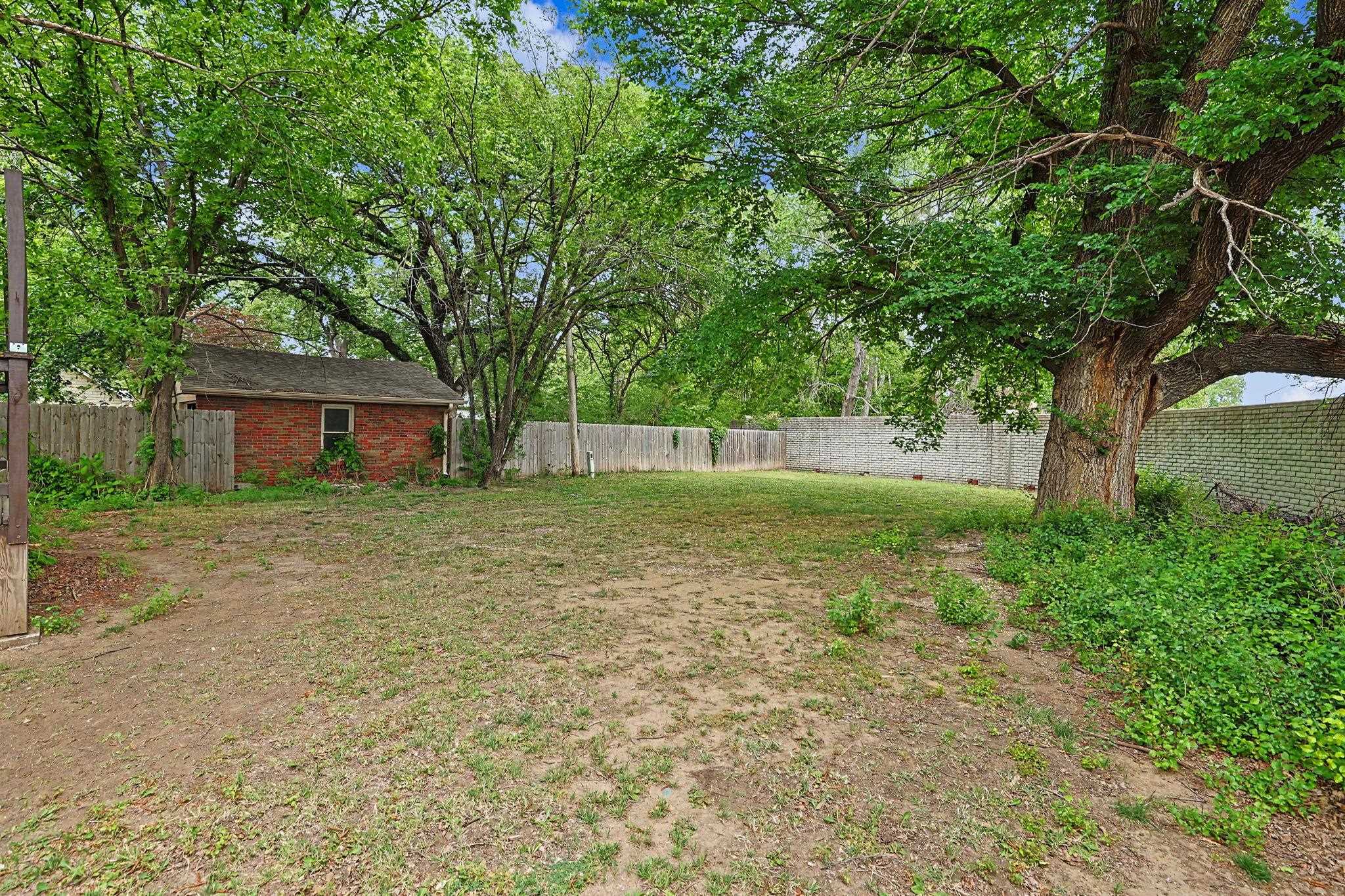 448 S Belmont Street Wichita KS 67218