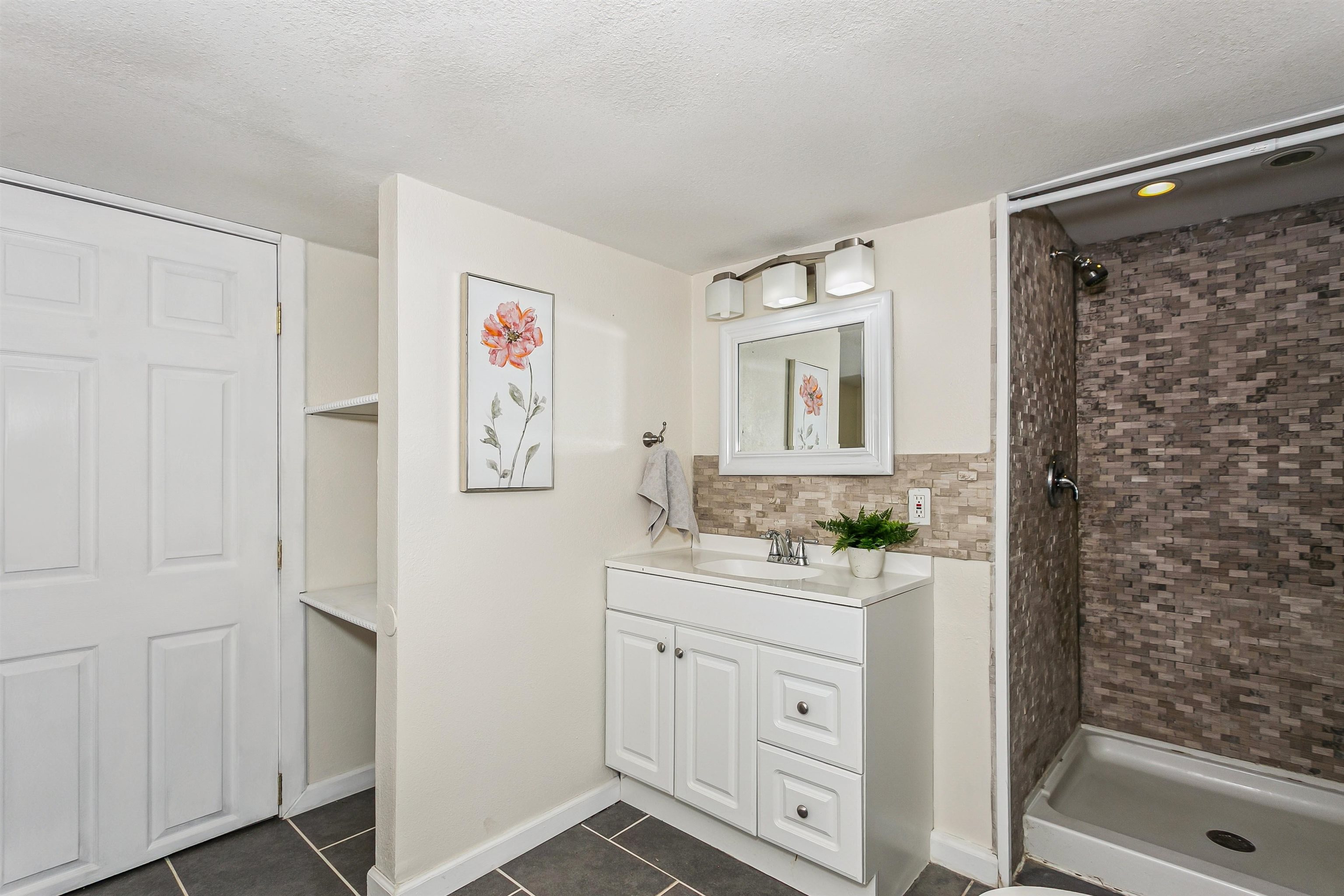 373 S Covington Street Wichita KS 67209