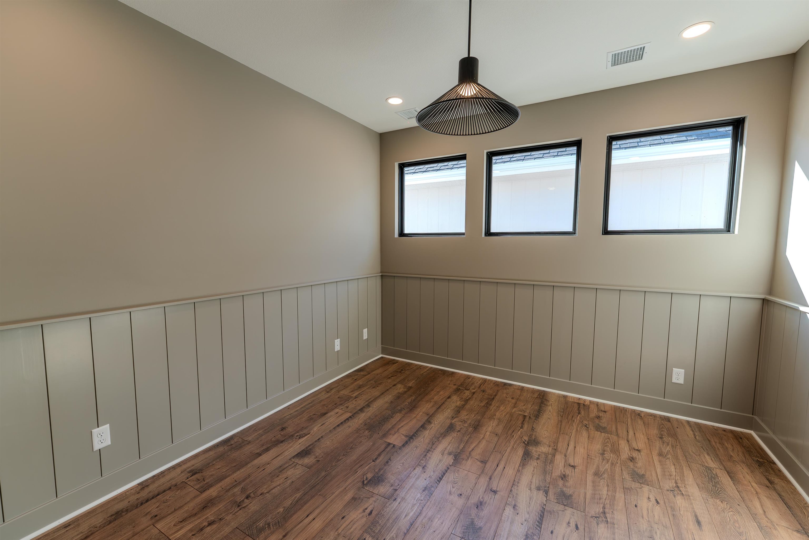 4542 N Sandkey Street Wichita KS 67204