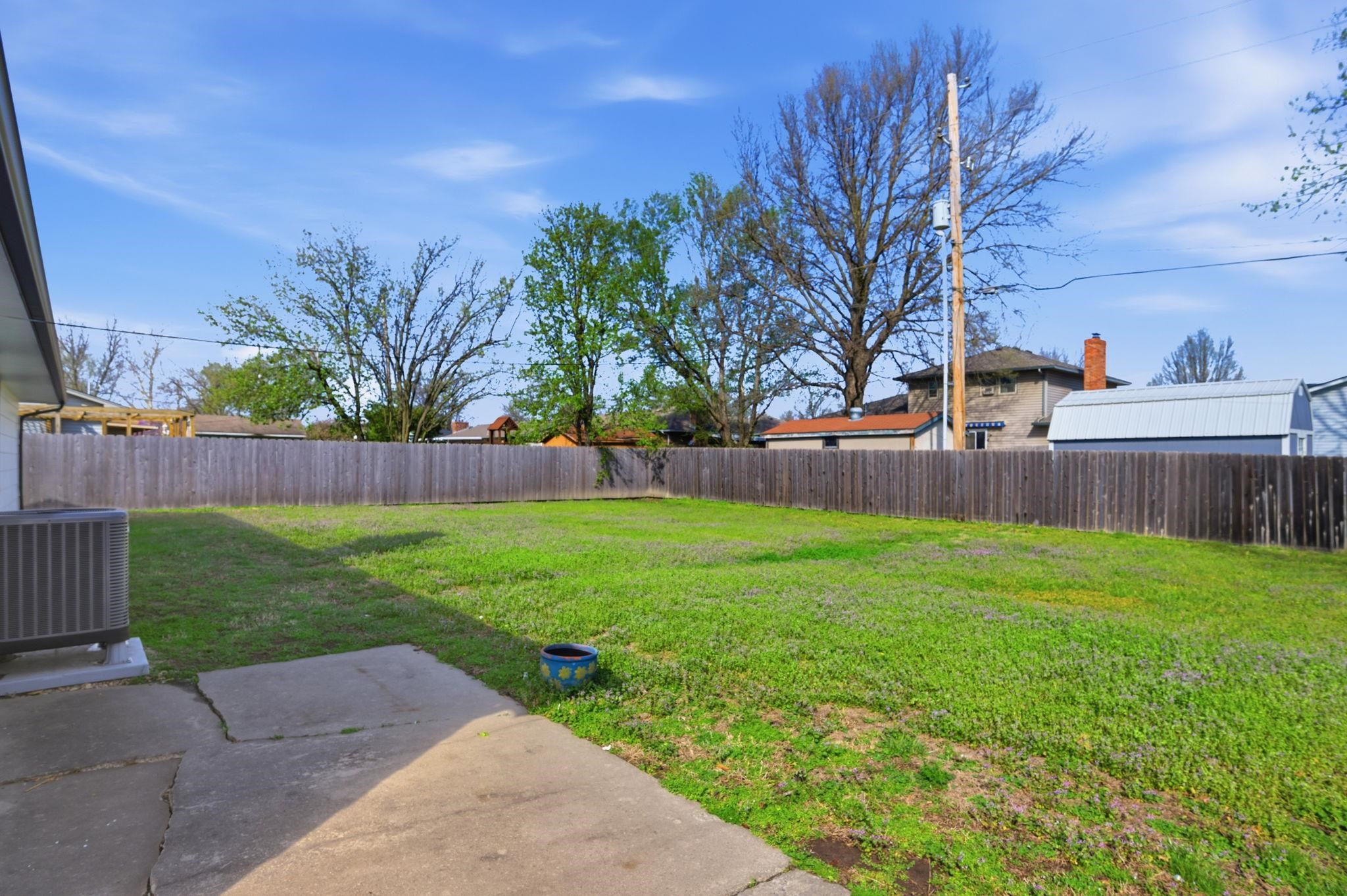 1673 N Timothy Lane Wichita KS 67212