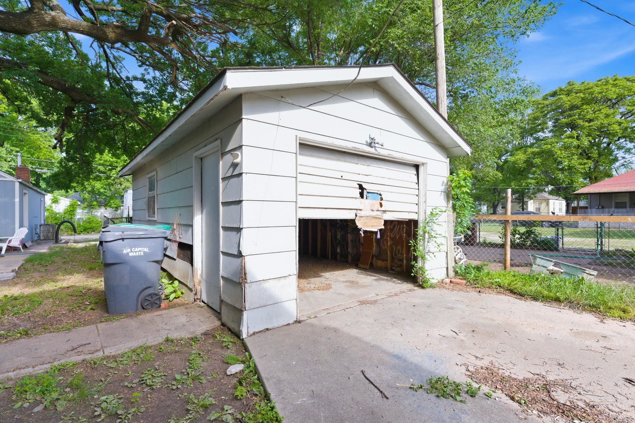 611 S Hydraulic Avenue Wichita KS 67211