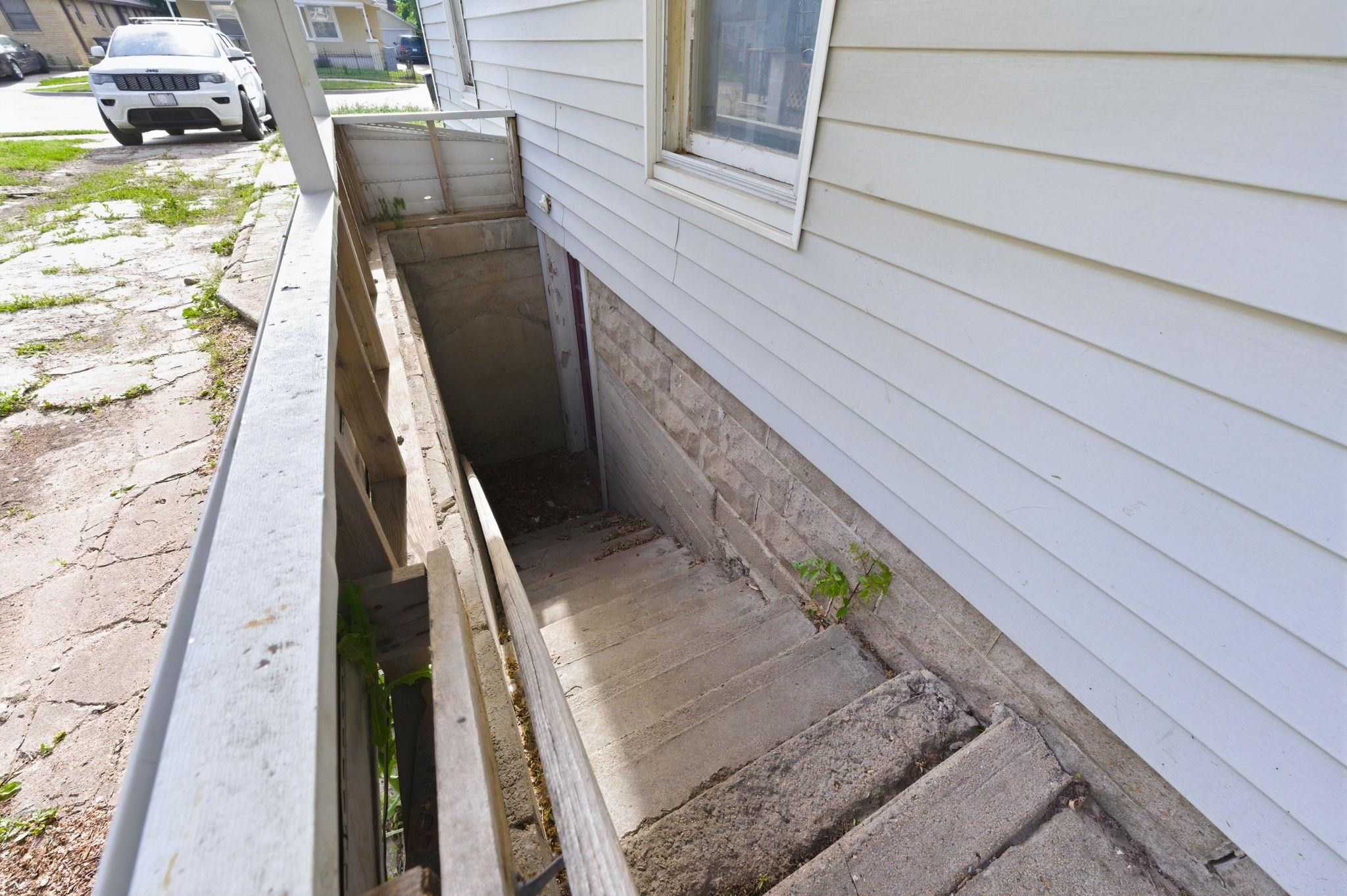 611 S Hydraulic Avenue Wichita KS 67211