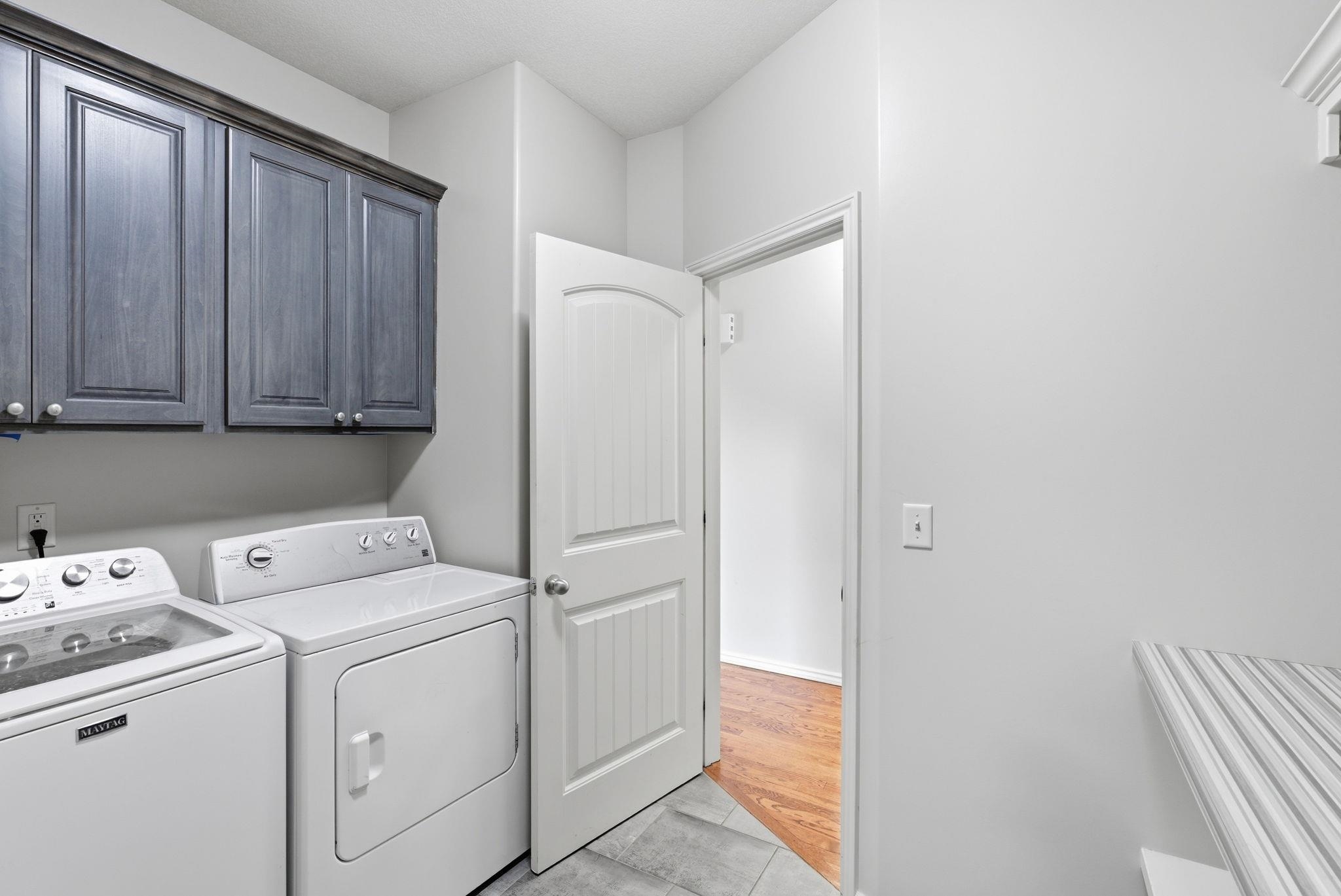 1233 E Bearhill Circle Park City KS 67147