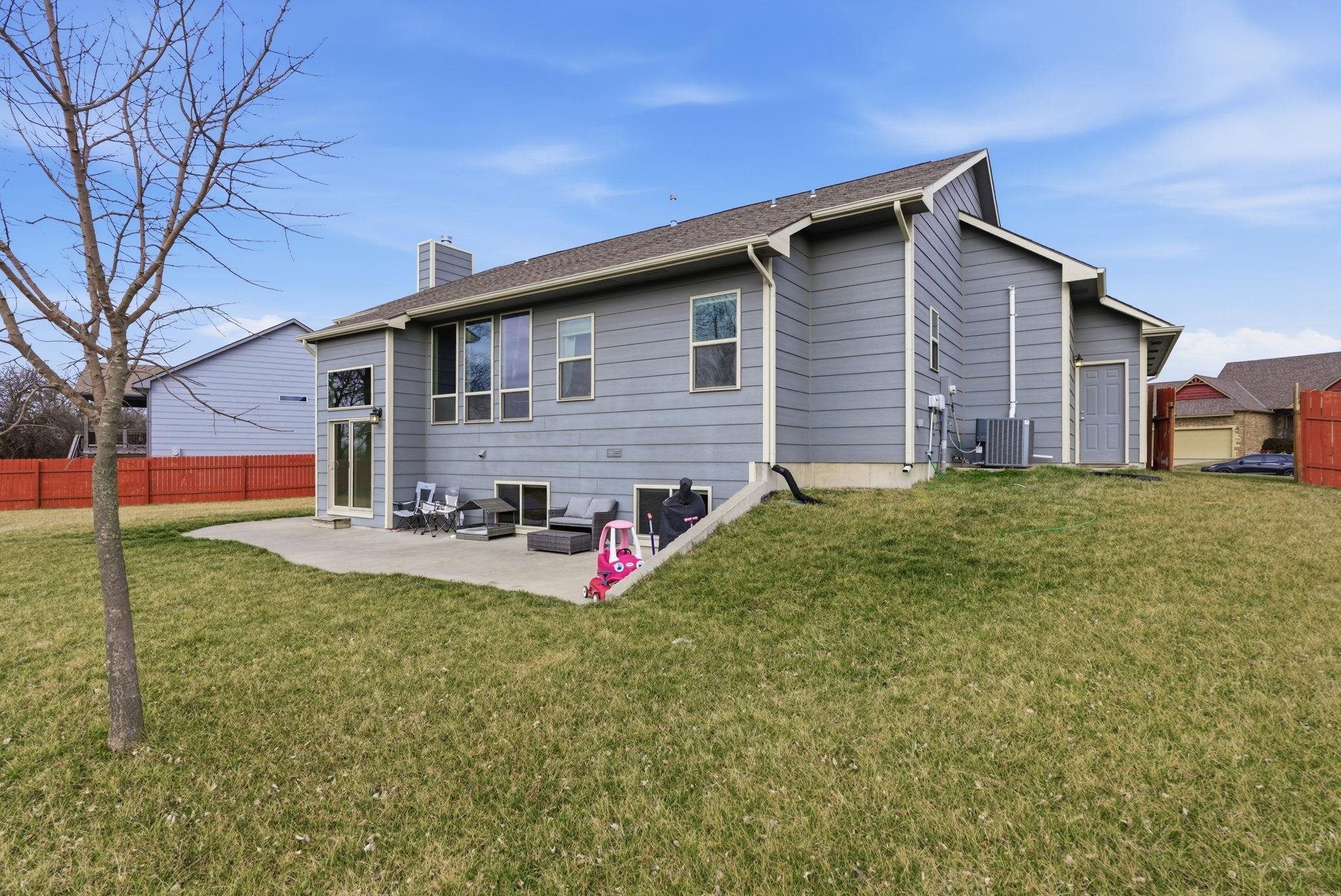 1233 E Bearhill Circle Park City KS 67147