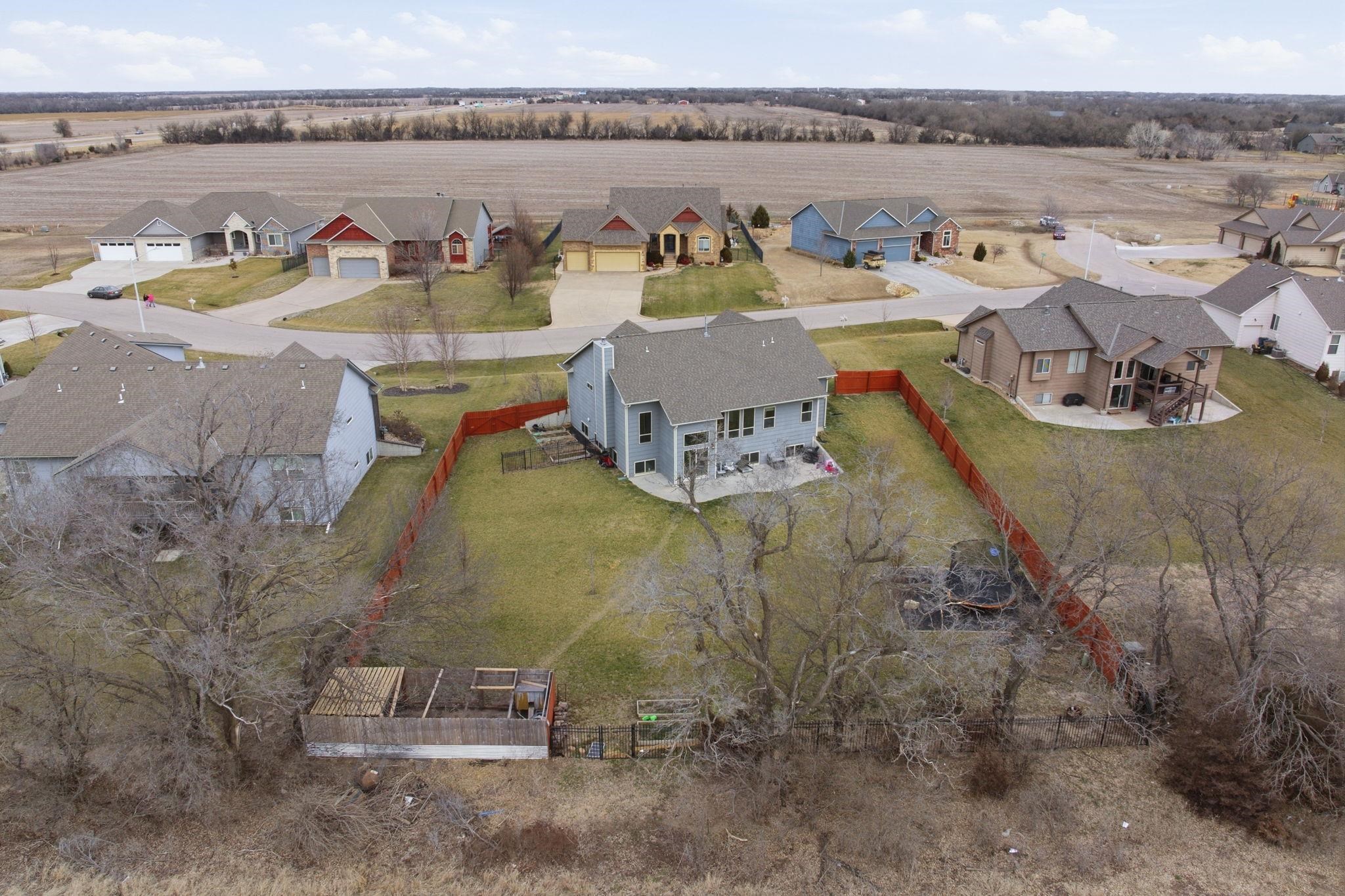 1233 E Bearhill Circle Park City KS 67147