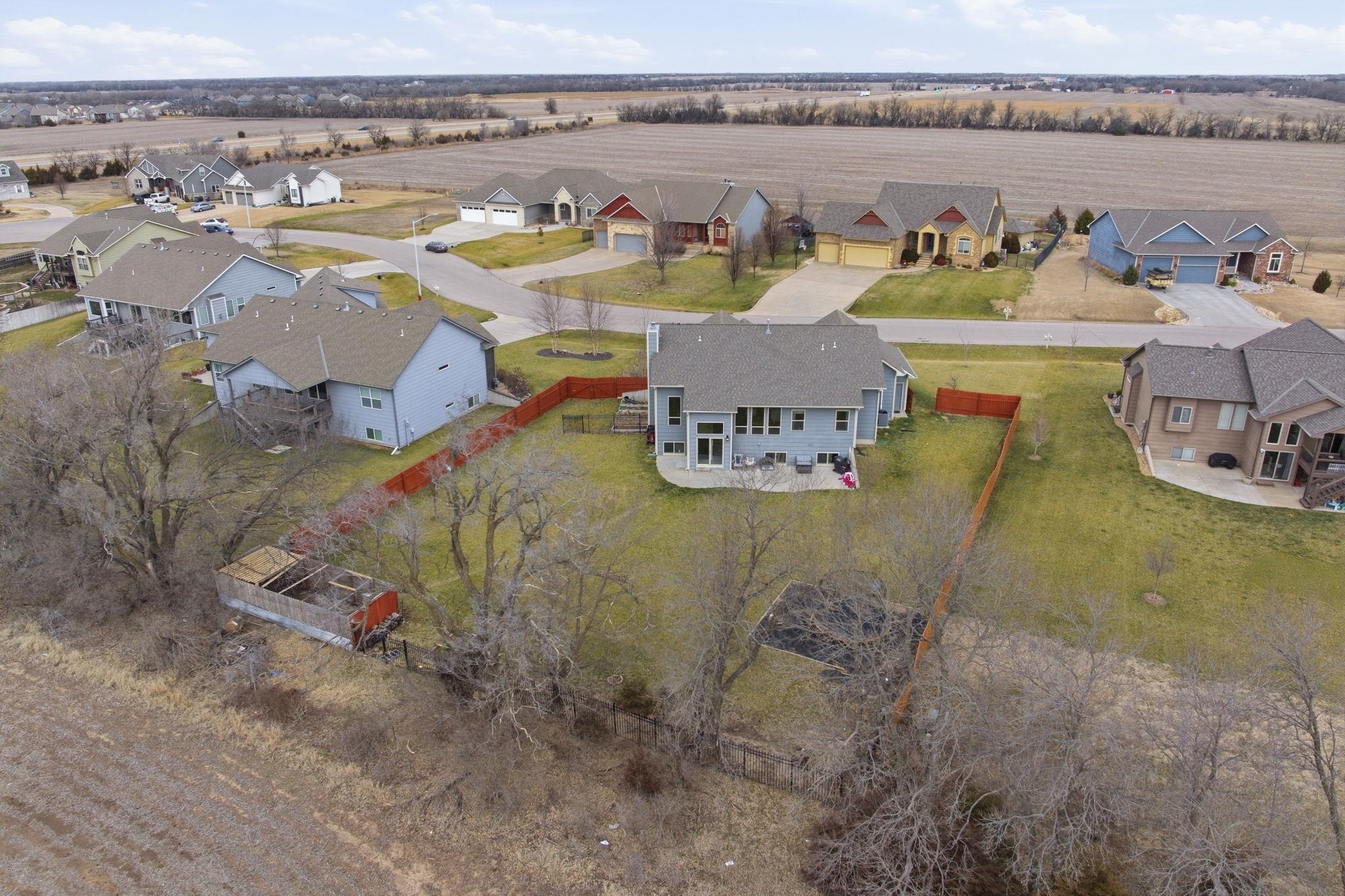 1233 E Bearhill Circle Park City KS 67147