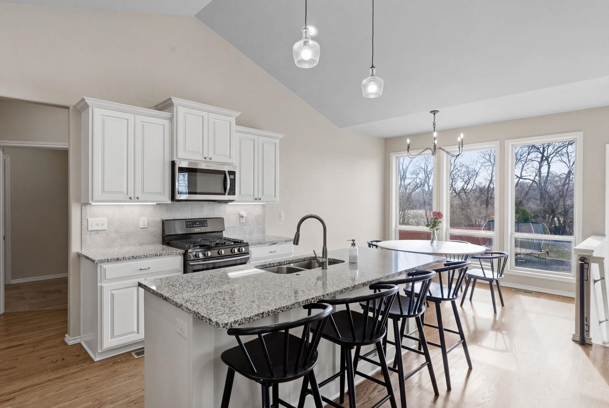 1233 E Bearhill Circle Park City KS 67147