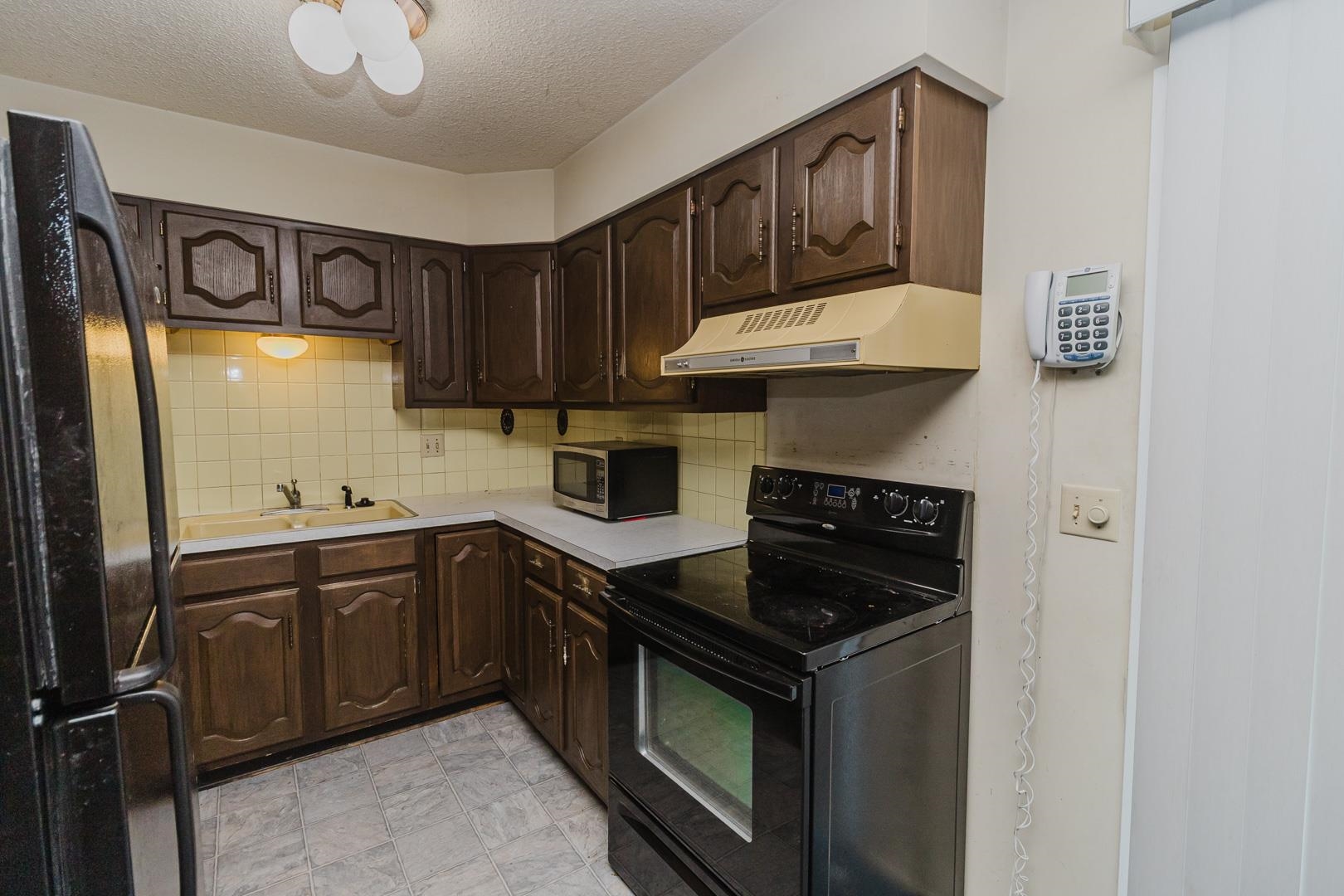4915 Arlene Wichita KS 67220
