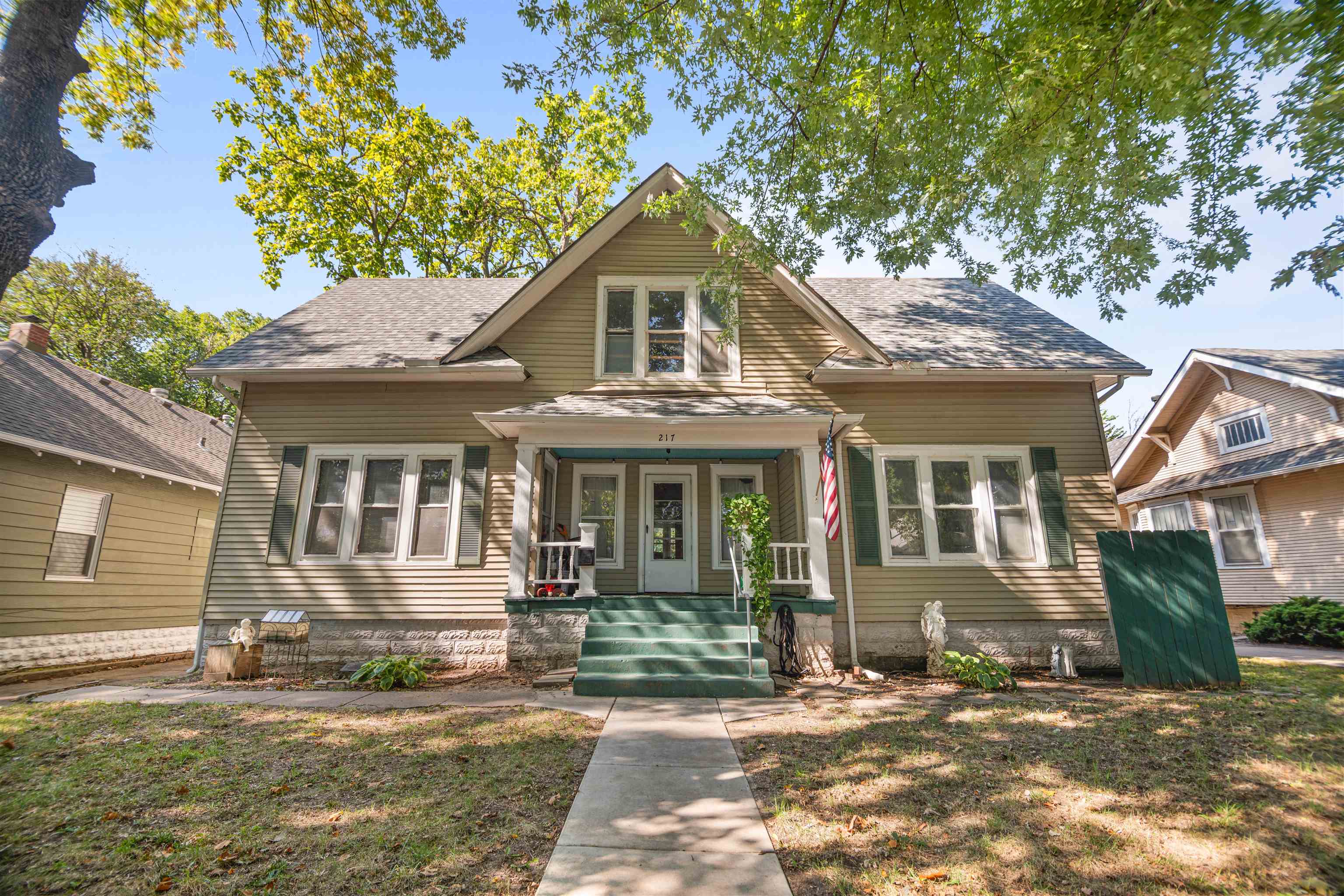 217 N Volutsia Avenue Wichita KS 67214