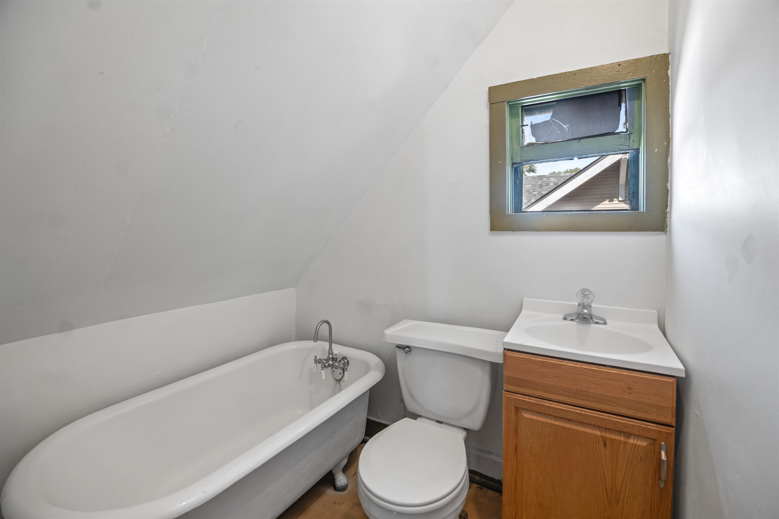 217 N Volutsia Avenue Wichita KS 67214