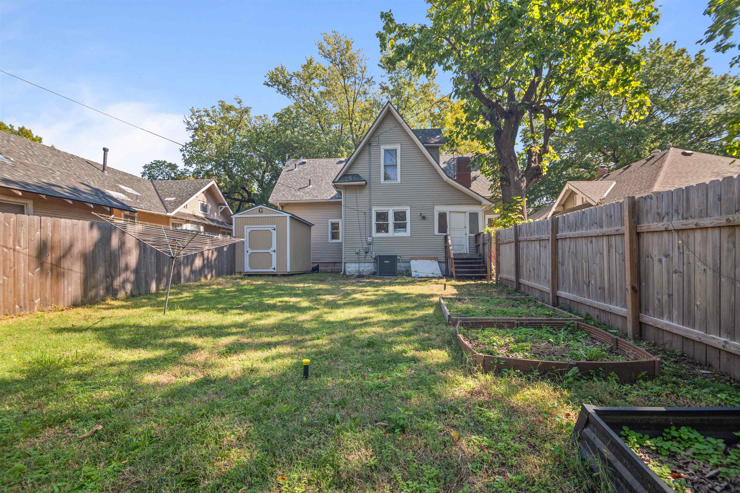 217 N Volutsia Avenue Wichita KS 67214
