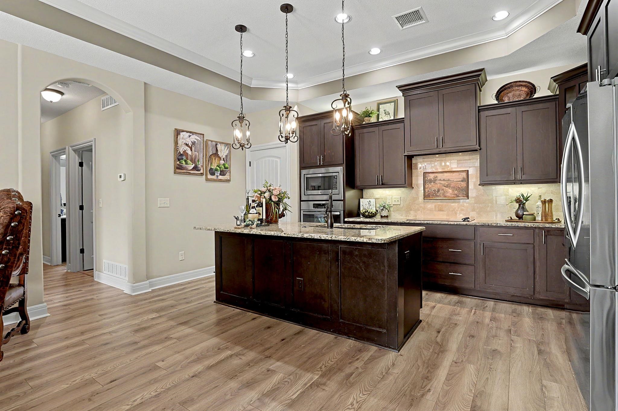 4875 N Indian Oak Street Bel Aire KS 67226