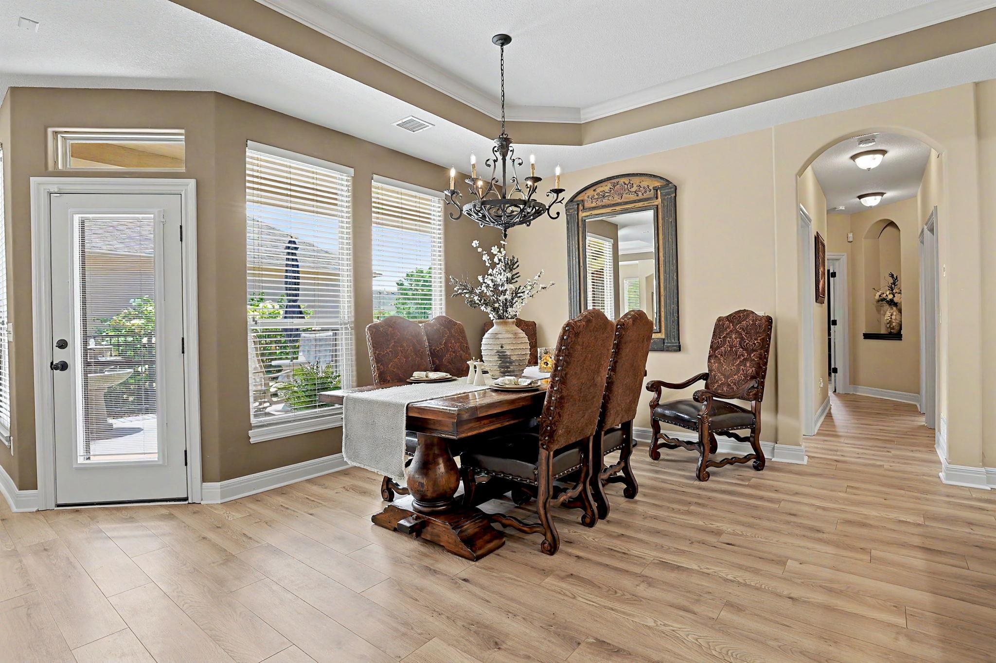 4875 N Indian Oak Street Bel Aire KS 67226