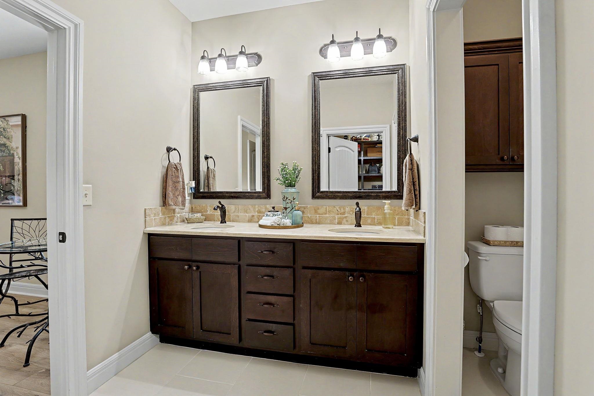 4875 N Indian Oak Street Bel Aire KS 67226