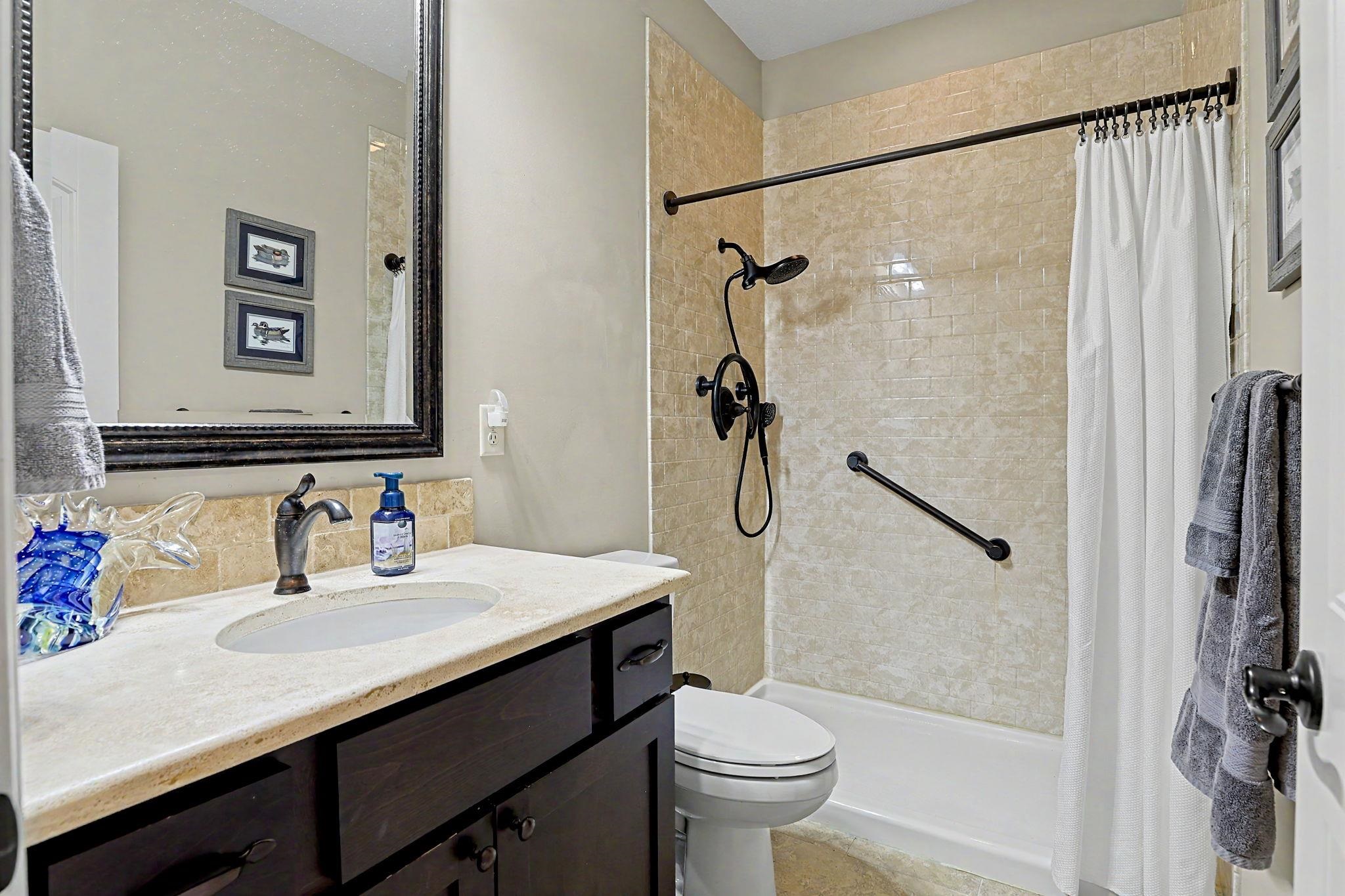 4875 N Indian Oak Street Bel Aire KS 67226