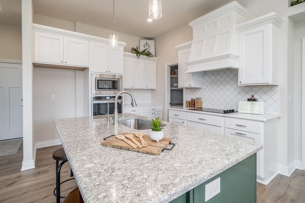 1242 W Ravendale Lane Goddard KS 67052