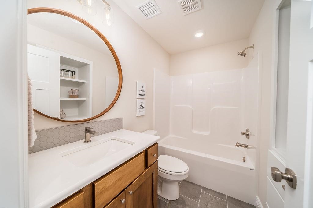 1242 W Ravendale Lane Goddard KS 67052