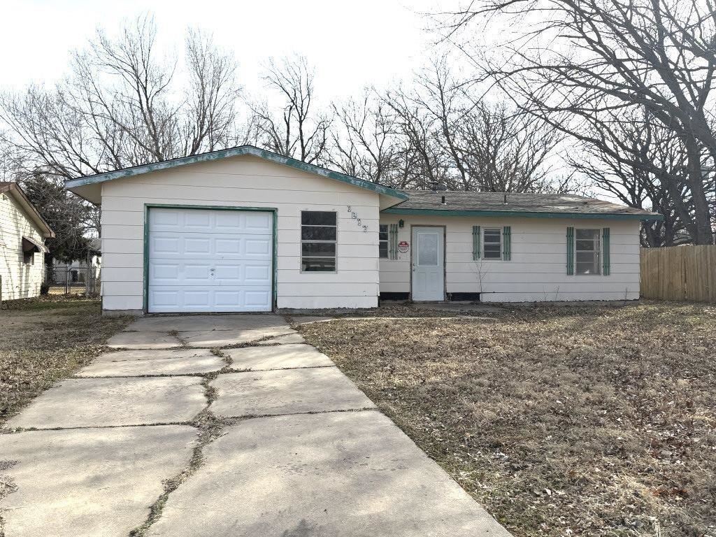 1817 N C Wellington KS 67152
