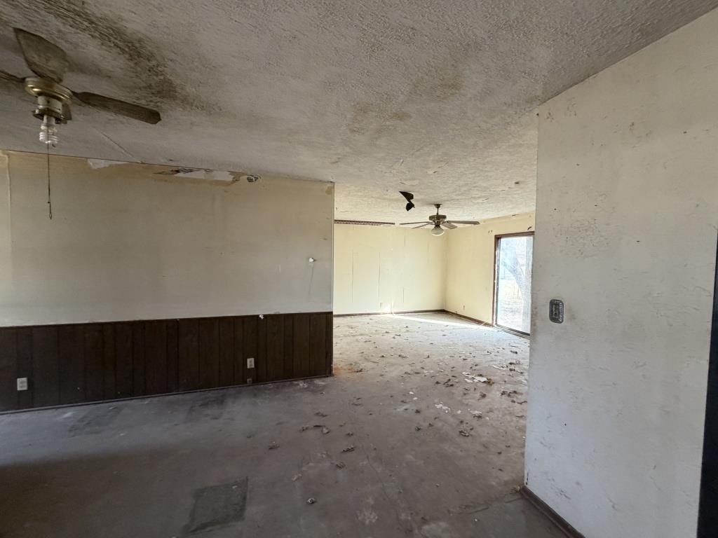 1817 N C Wellington KS 67152